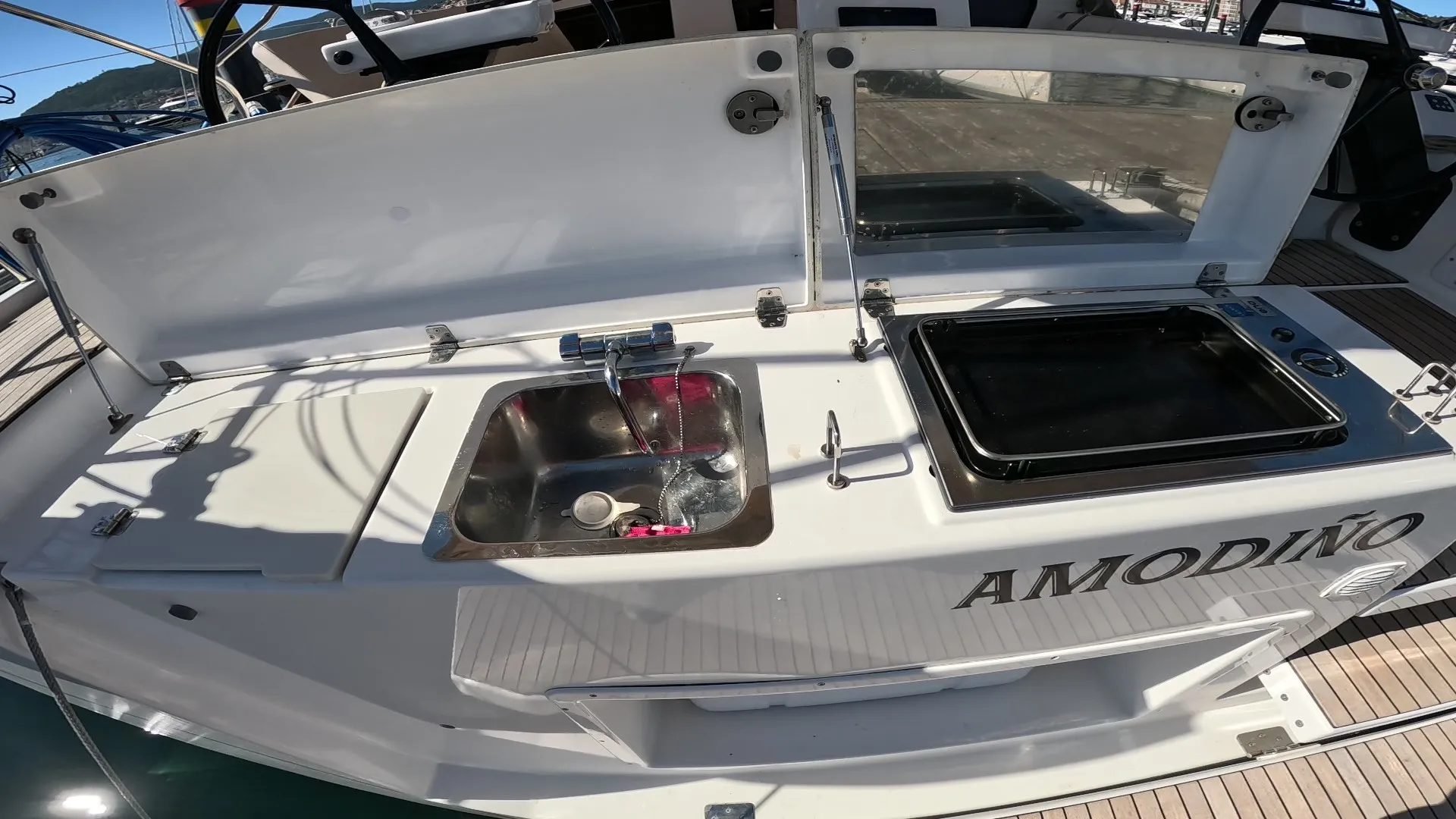 Dufour 430 Amodiño — yacht photo 14