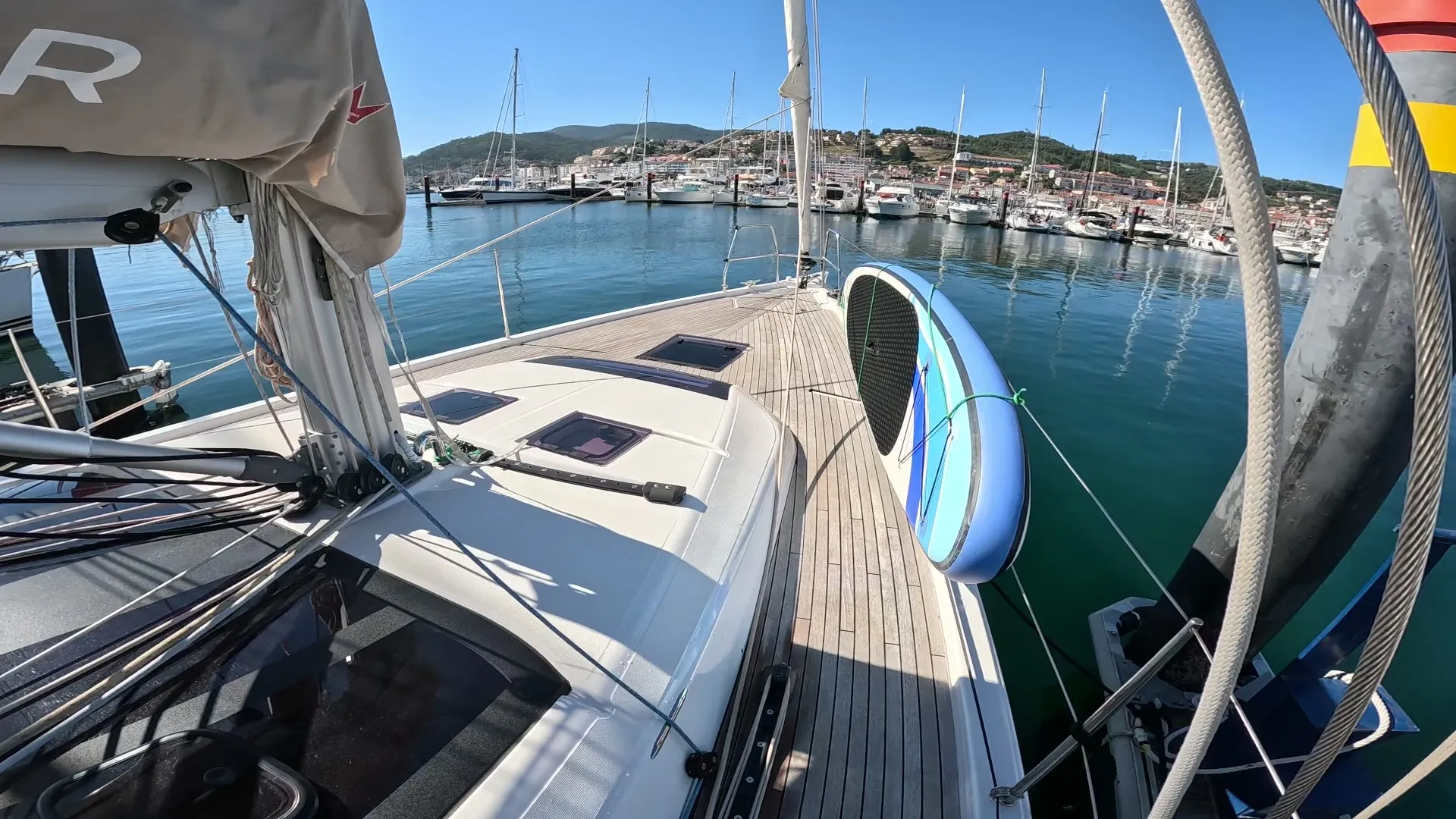 Dufour 430 Amodiño — yacht photo 21