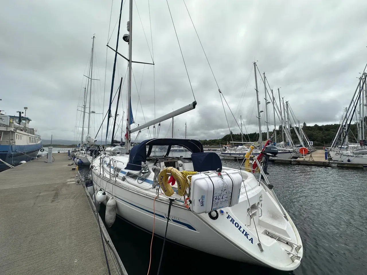 Bavaria 42 Cruiser Frolika — jahtikuva 2