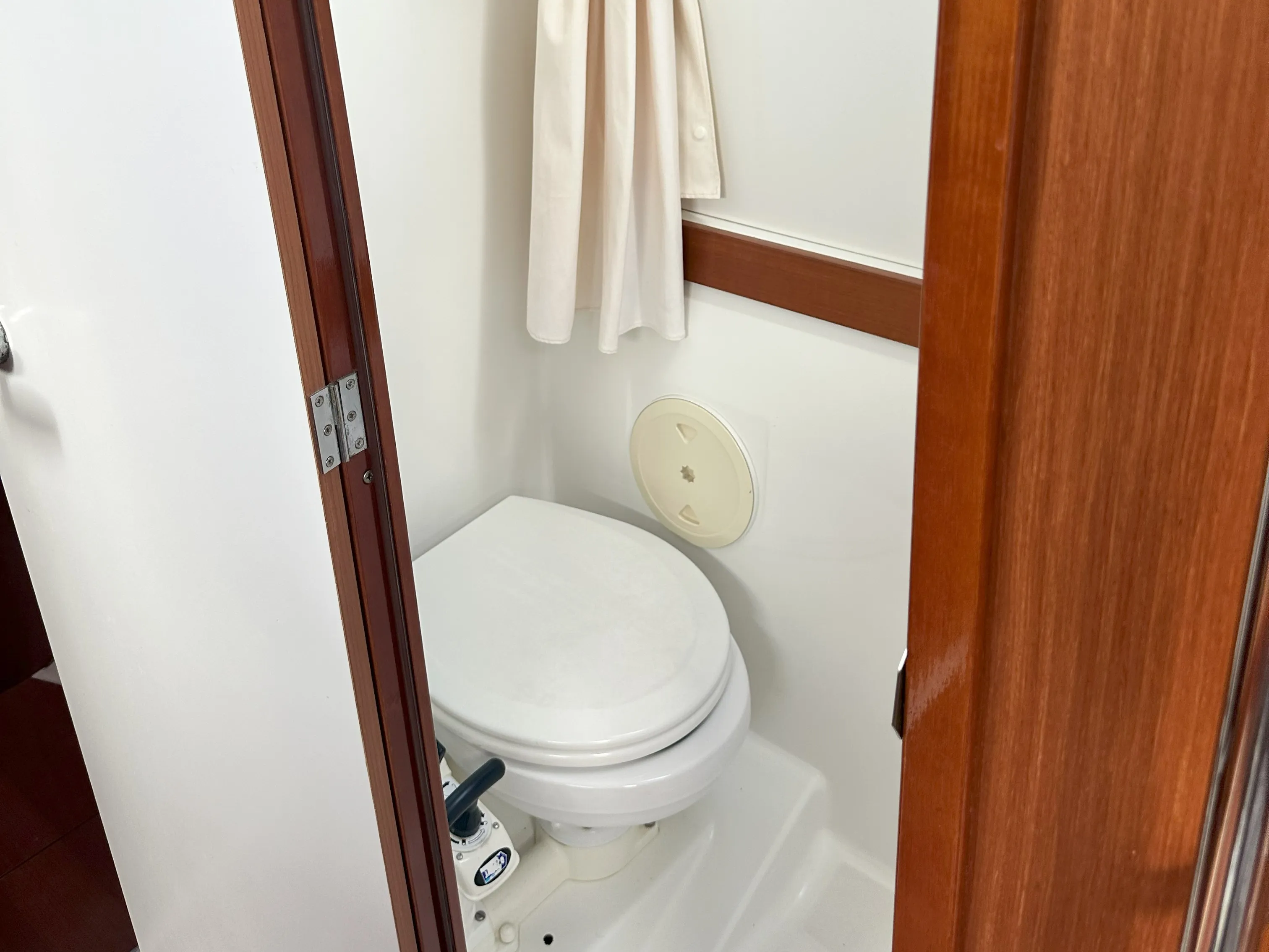 Oceanis 43 Filadelfo — фотография яхты 23