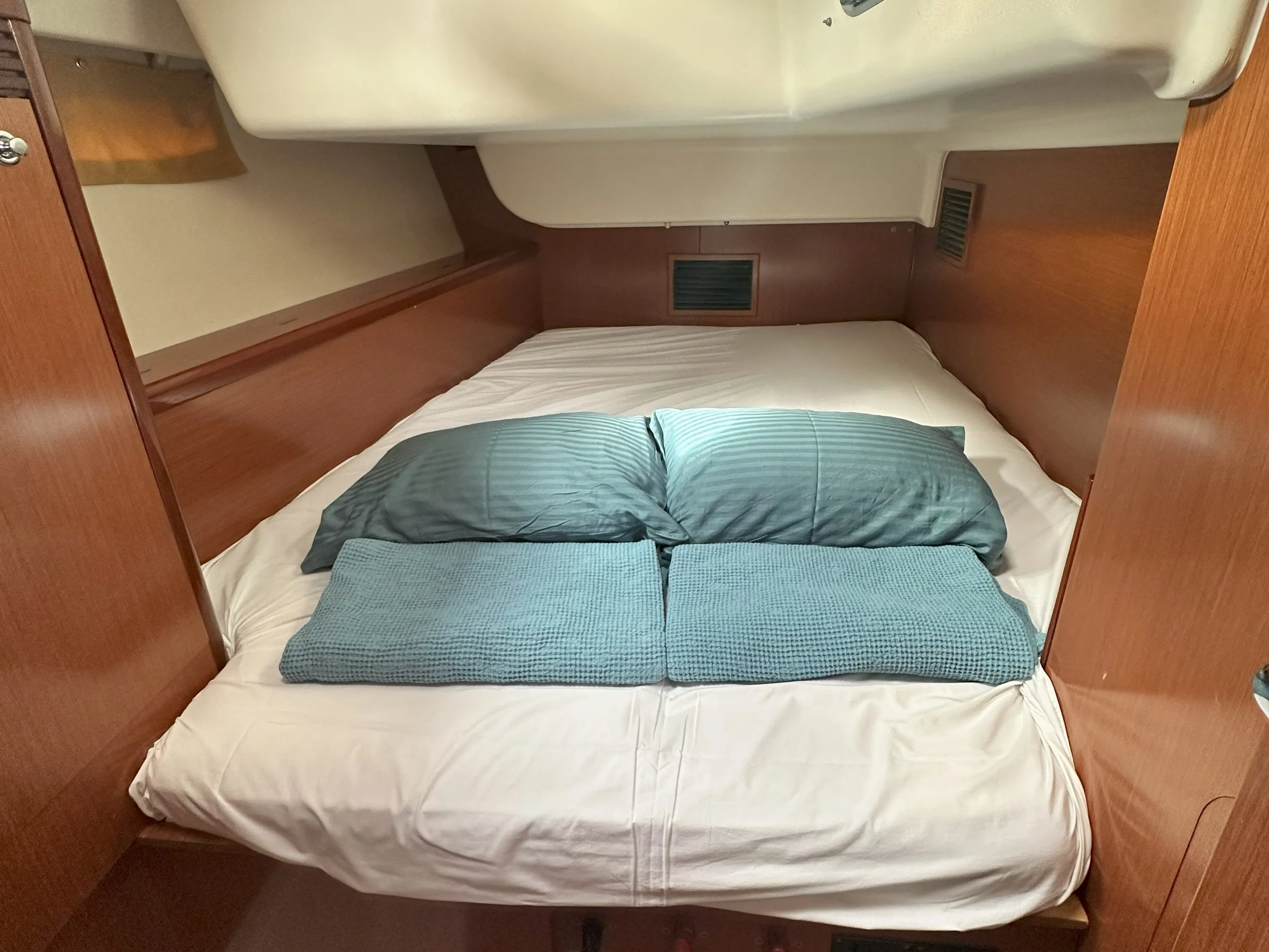 Oceanis 43 Filadelfo — фотография яхты 9