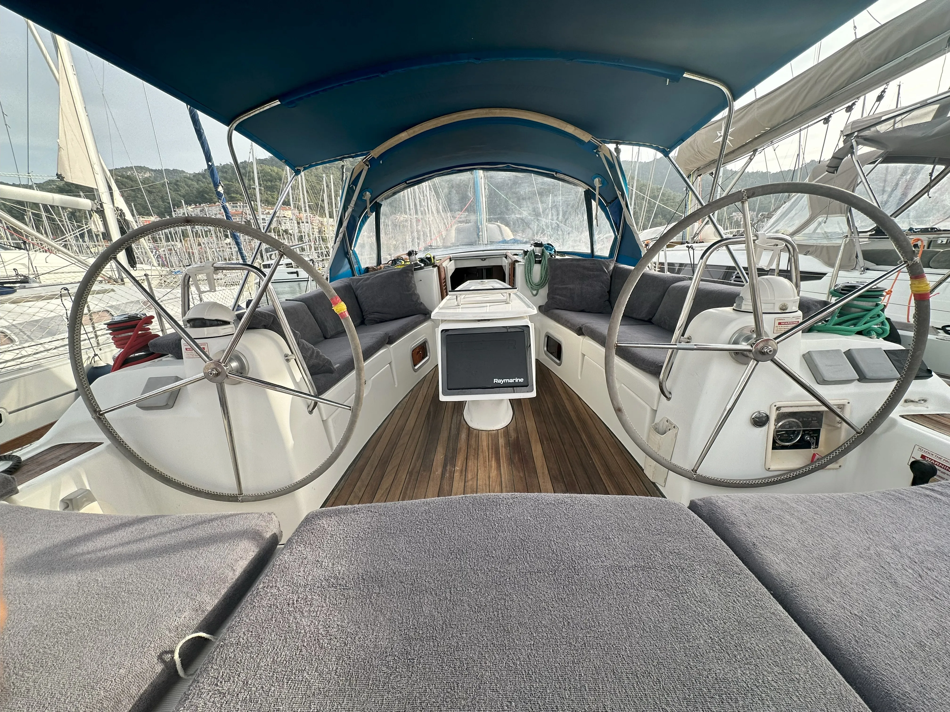 Oceanis 43 Filadelfo — фотография яхты 26