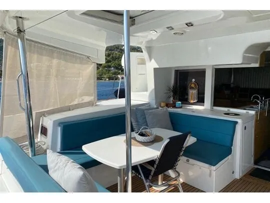 Lagoon 450 Fly Joy — jahtikuva 4