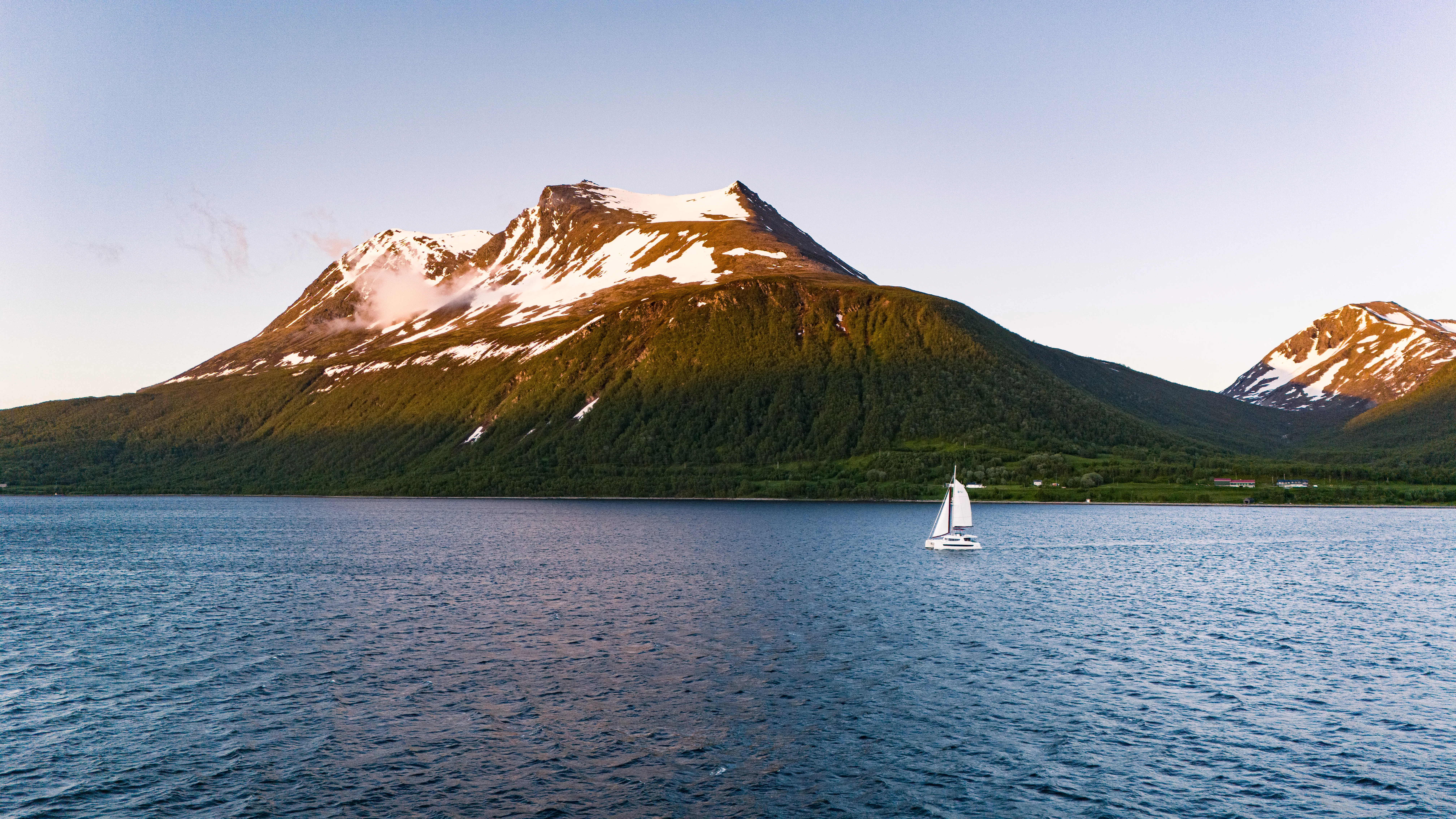 Bali 4.6 Arctic Wonder — jahtikuva 4