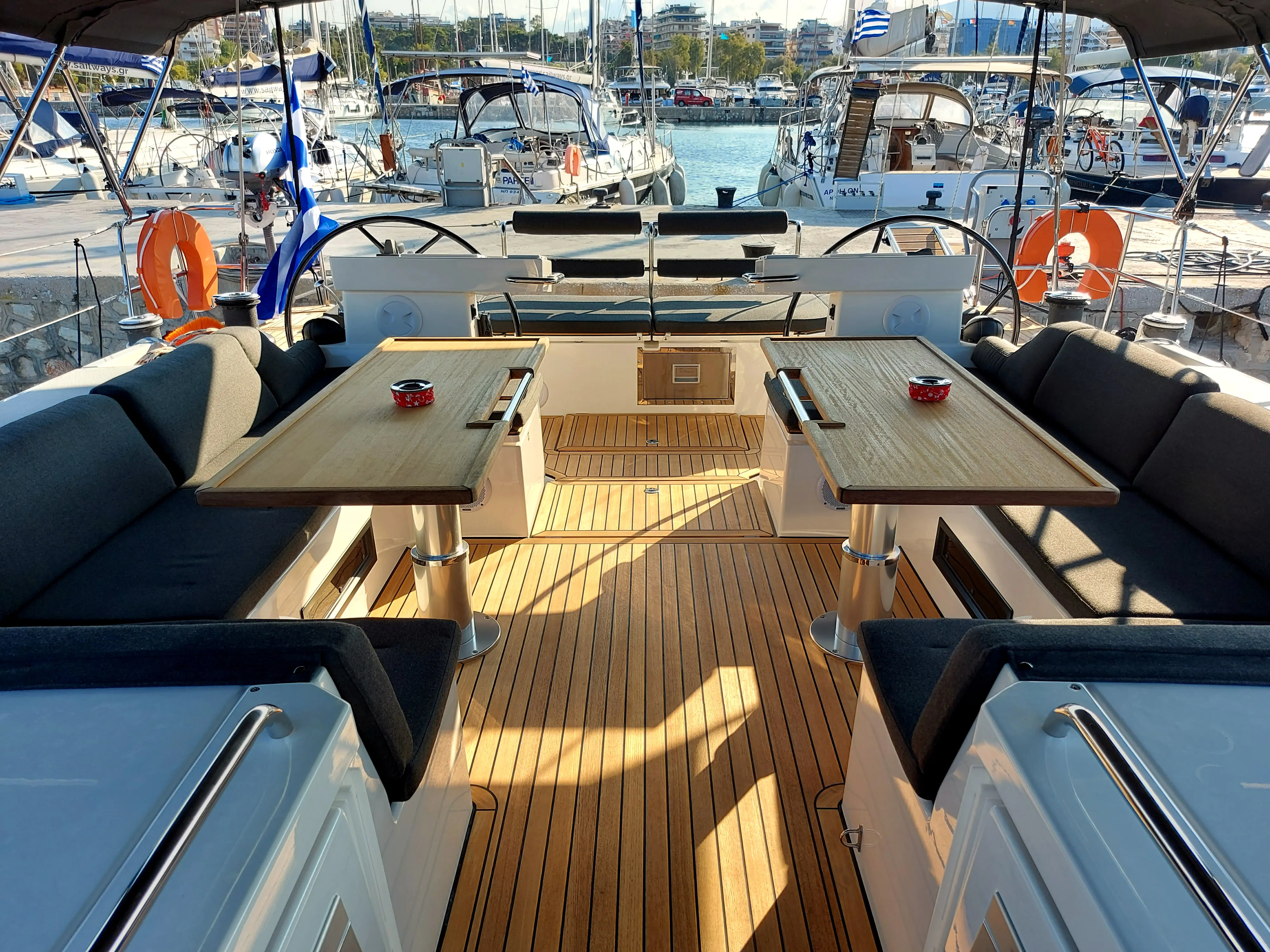 Bavaria C57 Promitheas — Yachtfoto 5