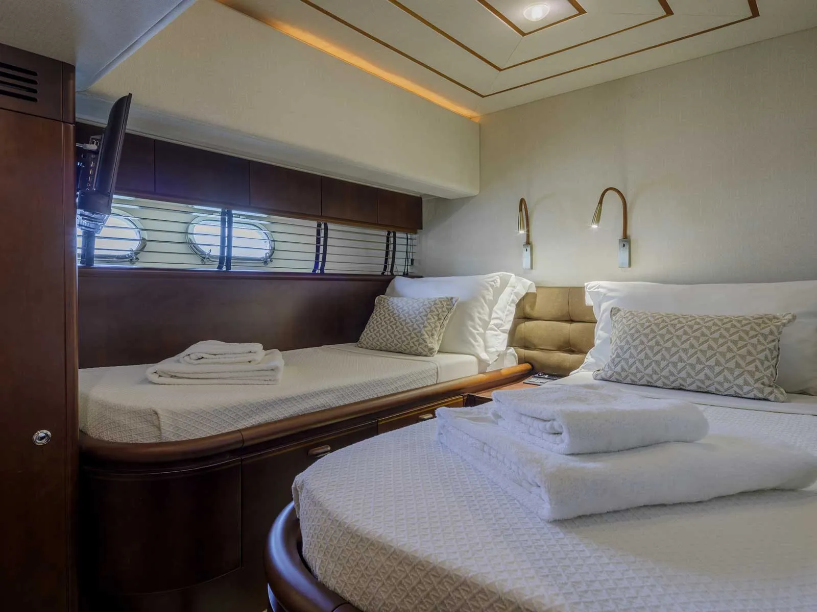 Ferretti 72 My Way — fotografia jachty 2