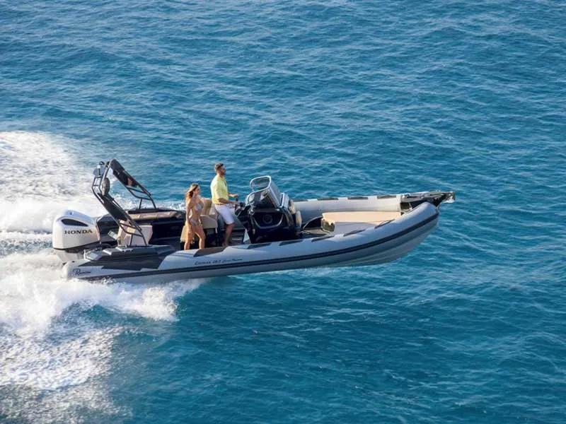 Ranieri Cayman 26 Sport Touring Ranieri Cayman — foto dello yacht n. 1
