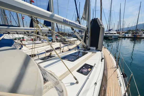 Bavaria Cruiser 37 Kedi — фотография яхты 16