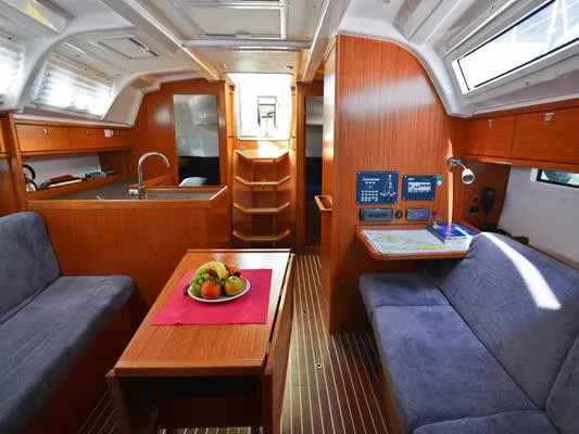 Bavaria Cruiser 37 Kedi — фотография яхты 15