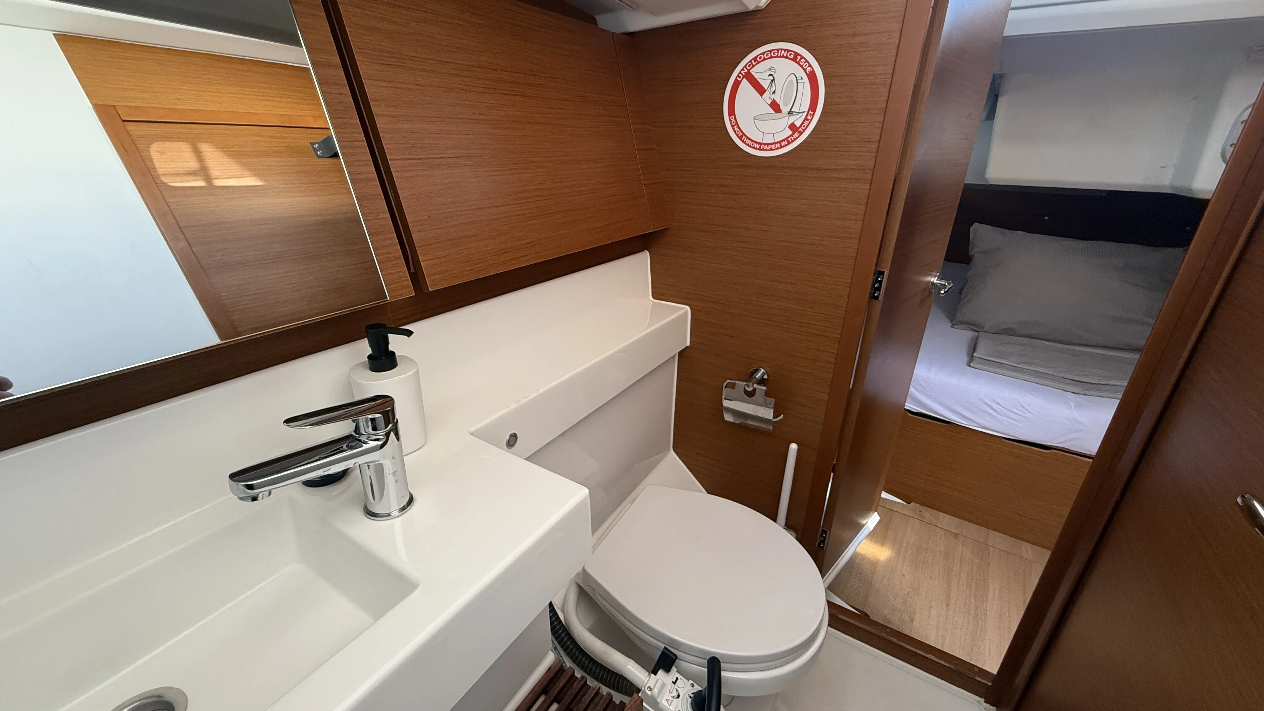 Sun Odyssey 440 LEONA — фотография яхты 9