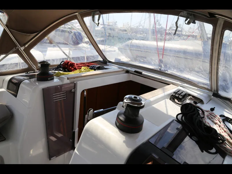 Sun Odyssey 419 Sicc — фотография яхты 9