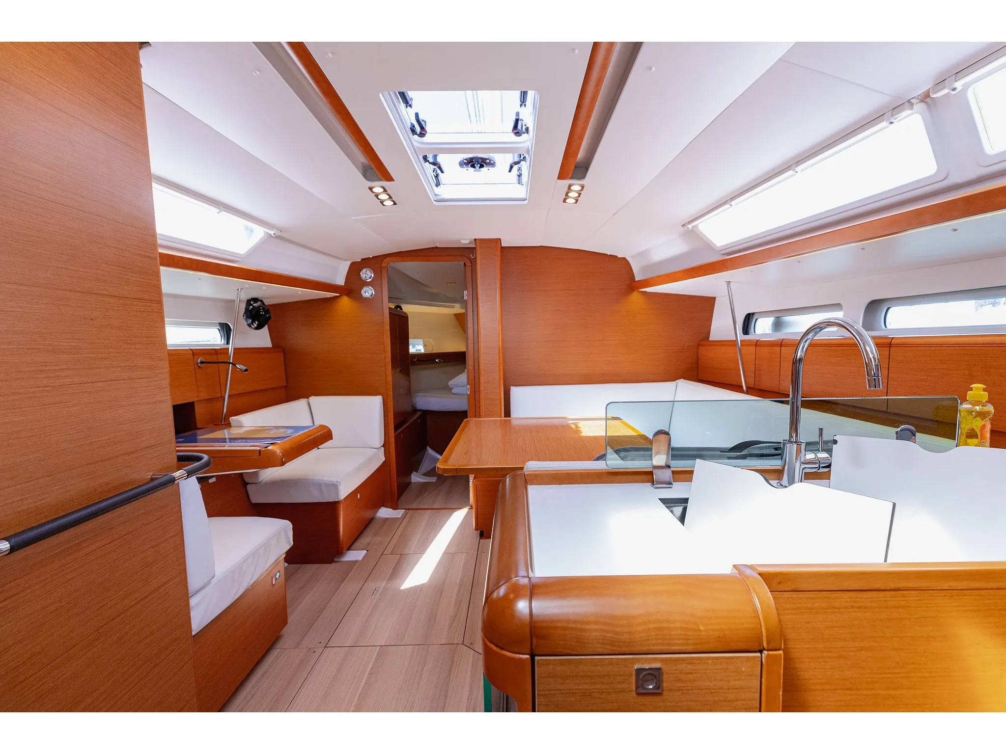 Sun Odyssey 419 Sicc — фотография яхты 4