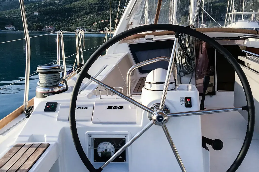 Oceanis 45 Cancan — yacht photo 12