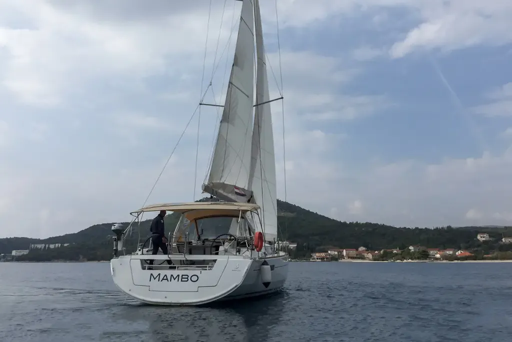 Oceanis 45 Mambo 1 — yacht photo 10