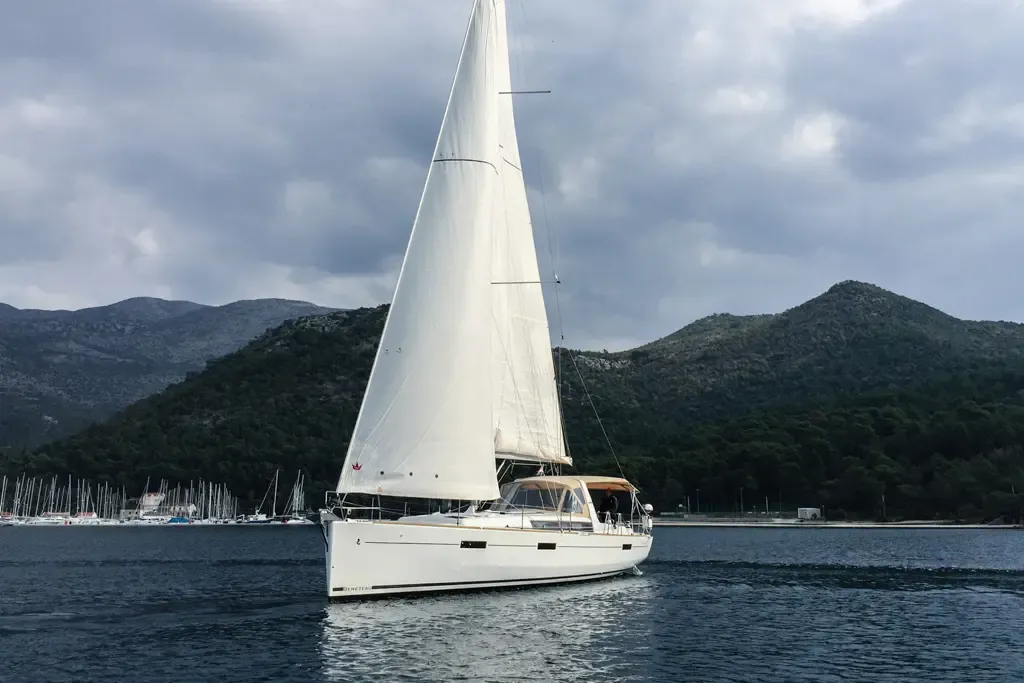 Oceanis 45 Mambo 1 — yacht photo 6