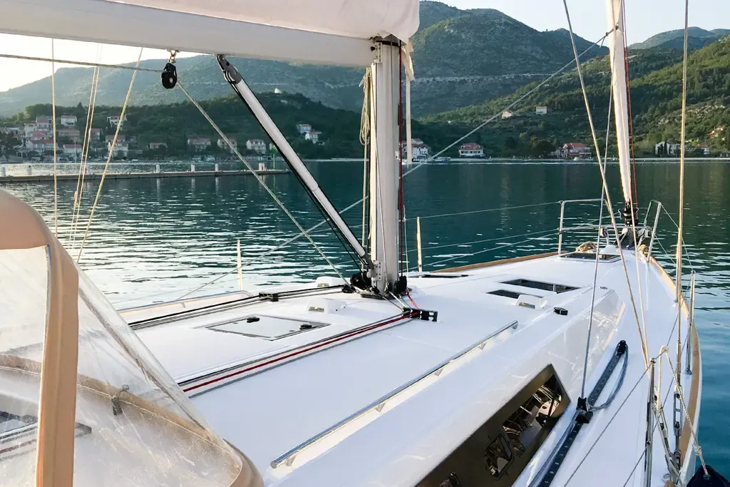 Oceanis 45 Mambo 1 — yacht photo 3