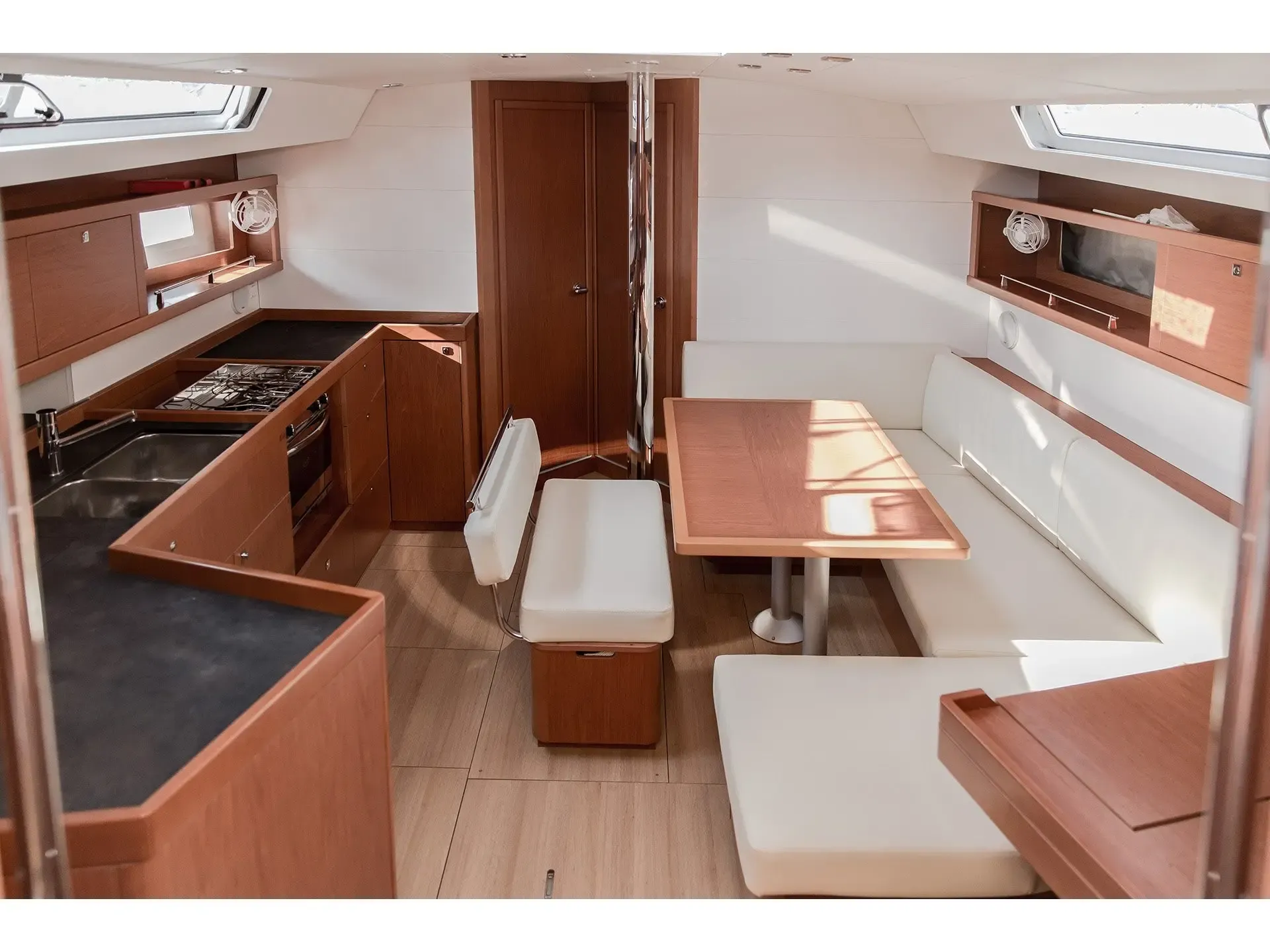 Oceanis 45 Soul — yacht photo 10