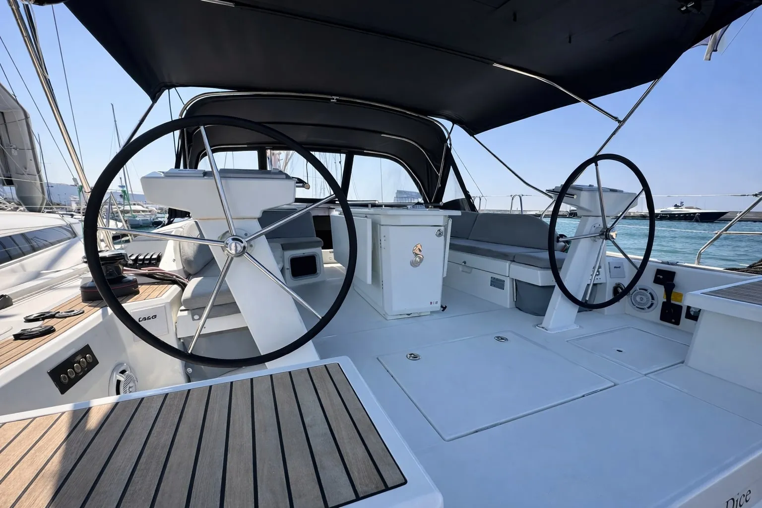 Oceanis 51.1 Velvet Dice — foto dello yacht n. 5