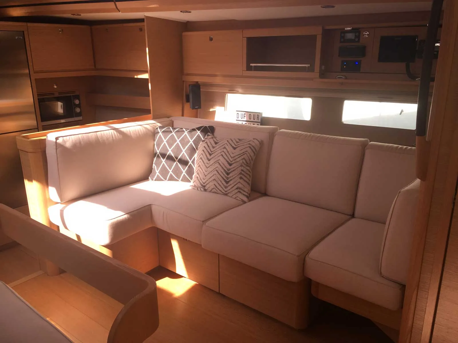 Dufour 56 Exclusive Hola — foto dello yacht n. 11