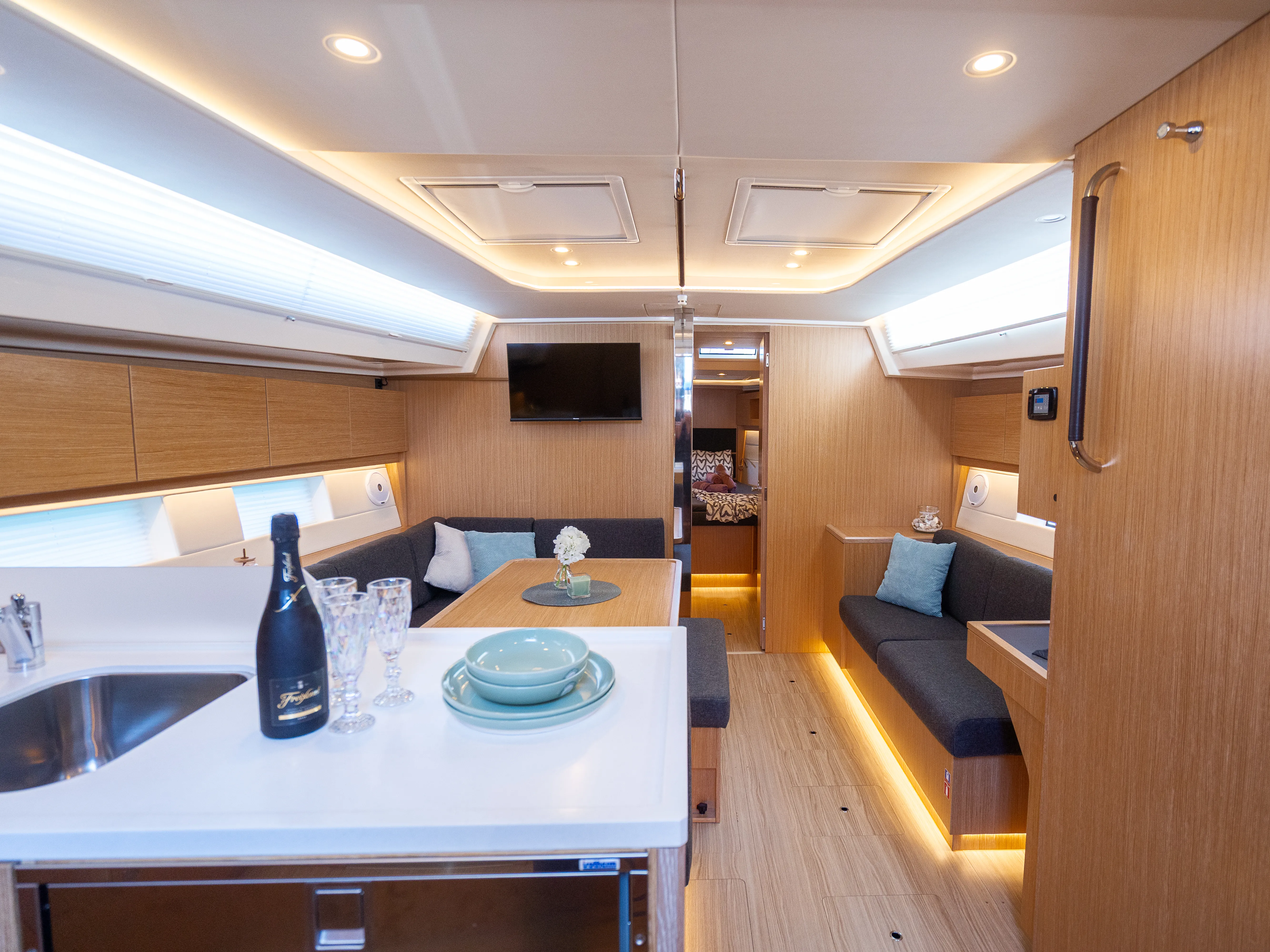 Bavaria C45 Style Aria — фотография яхты 23