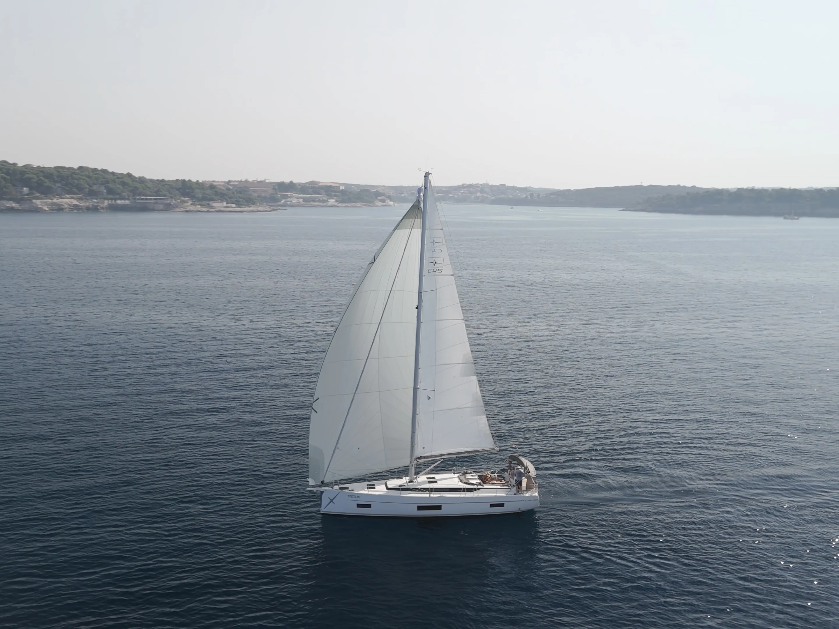Bavaria C45 Style Aria — фотография яхты 26