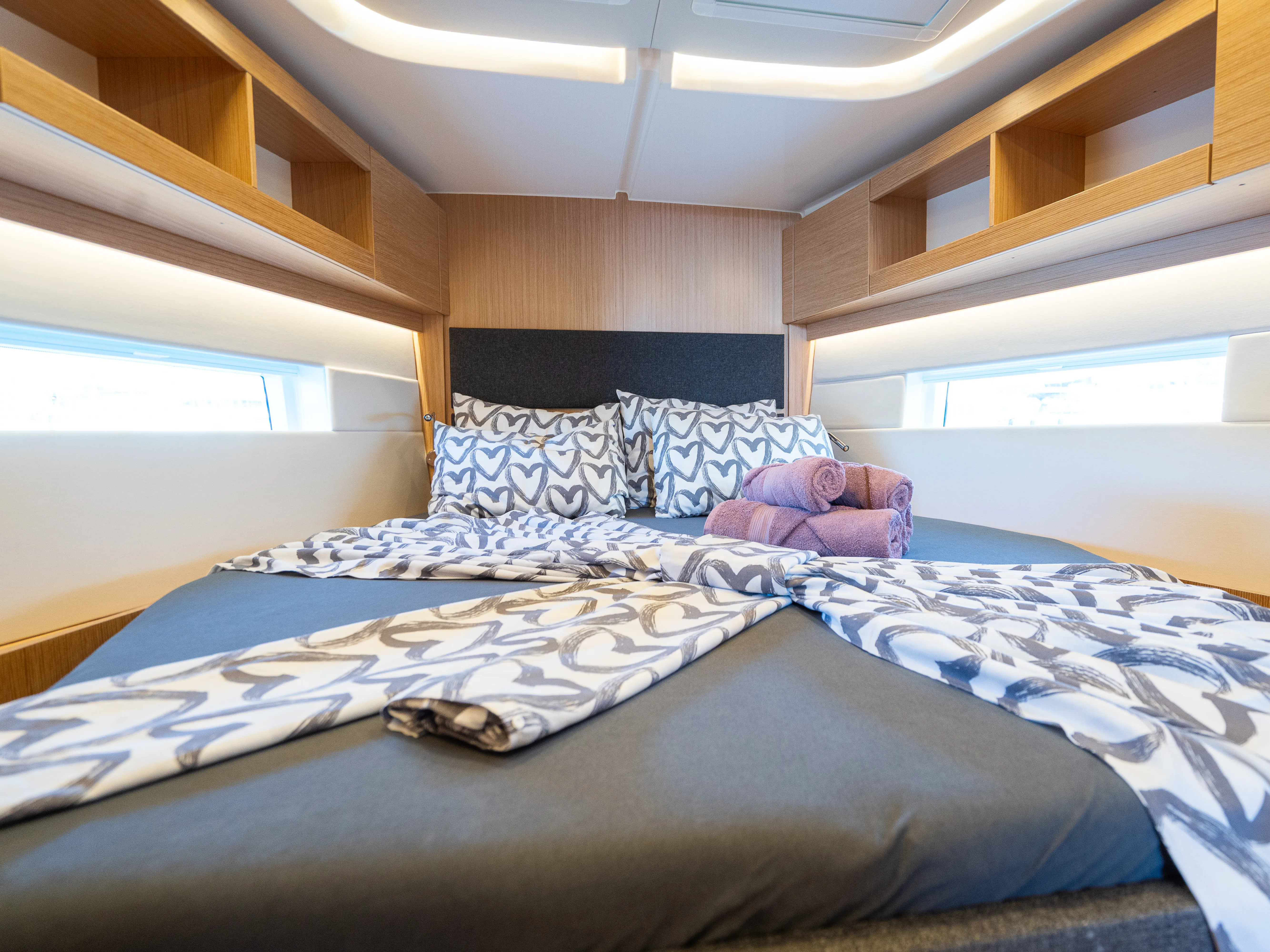 Bavaria C45 Style Aria — фотография яхты 9