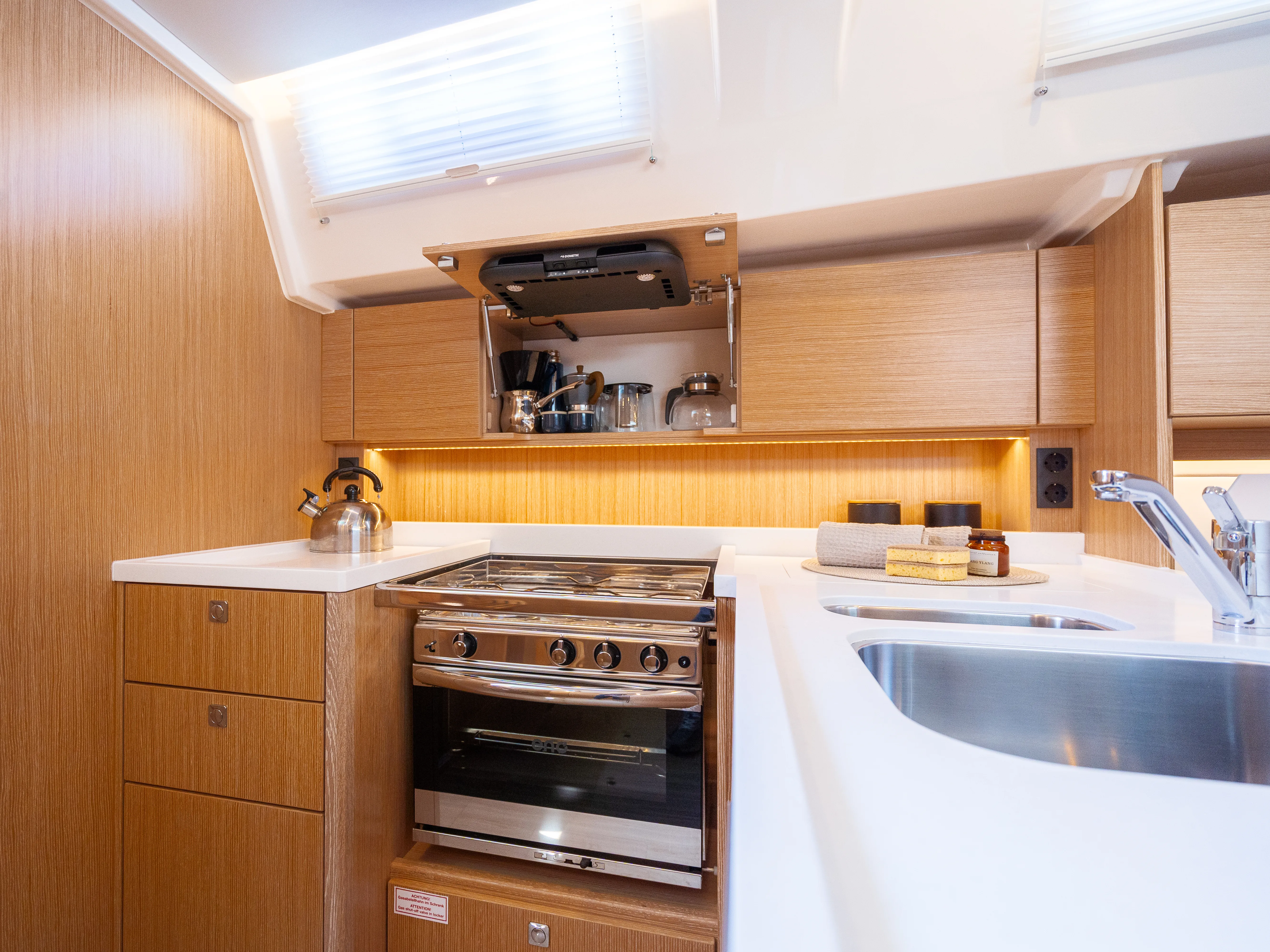 Bavaria C45 Style Aria — фотография яхты 25