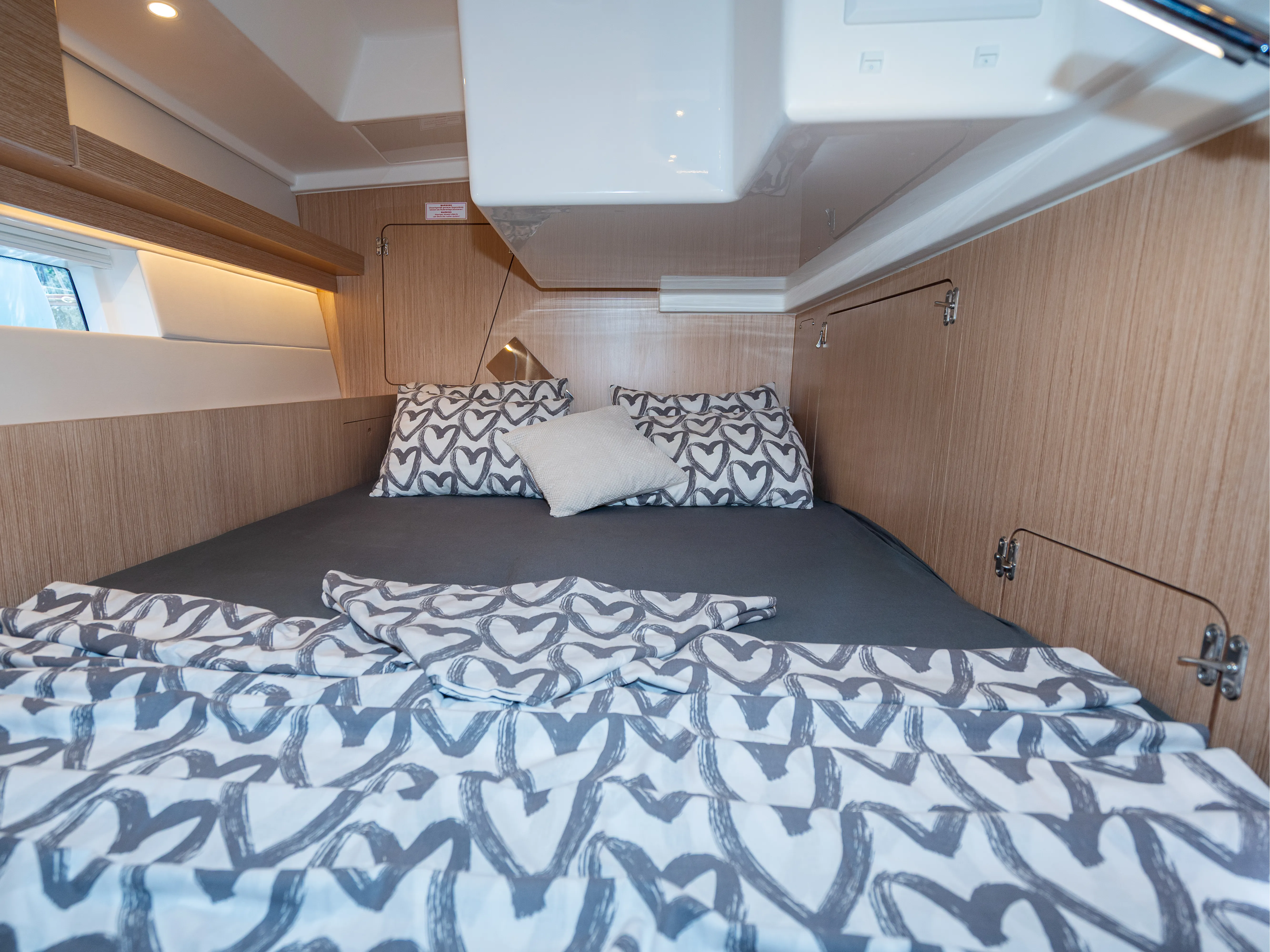 Bavaria C45 Style Aria — фотография яхты 10