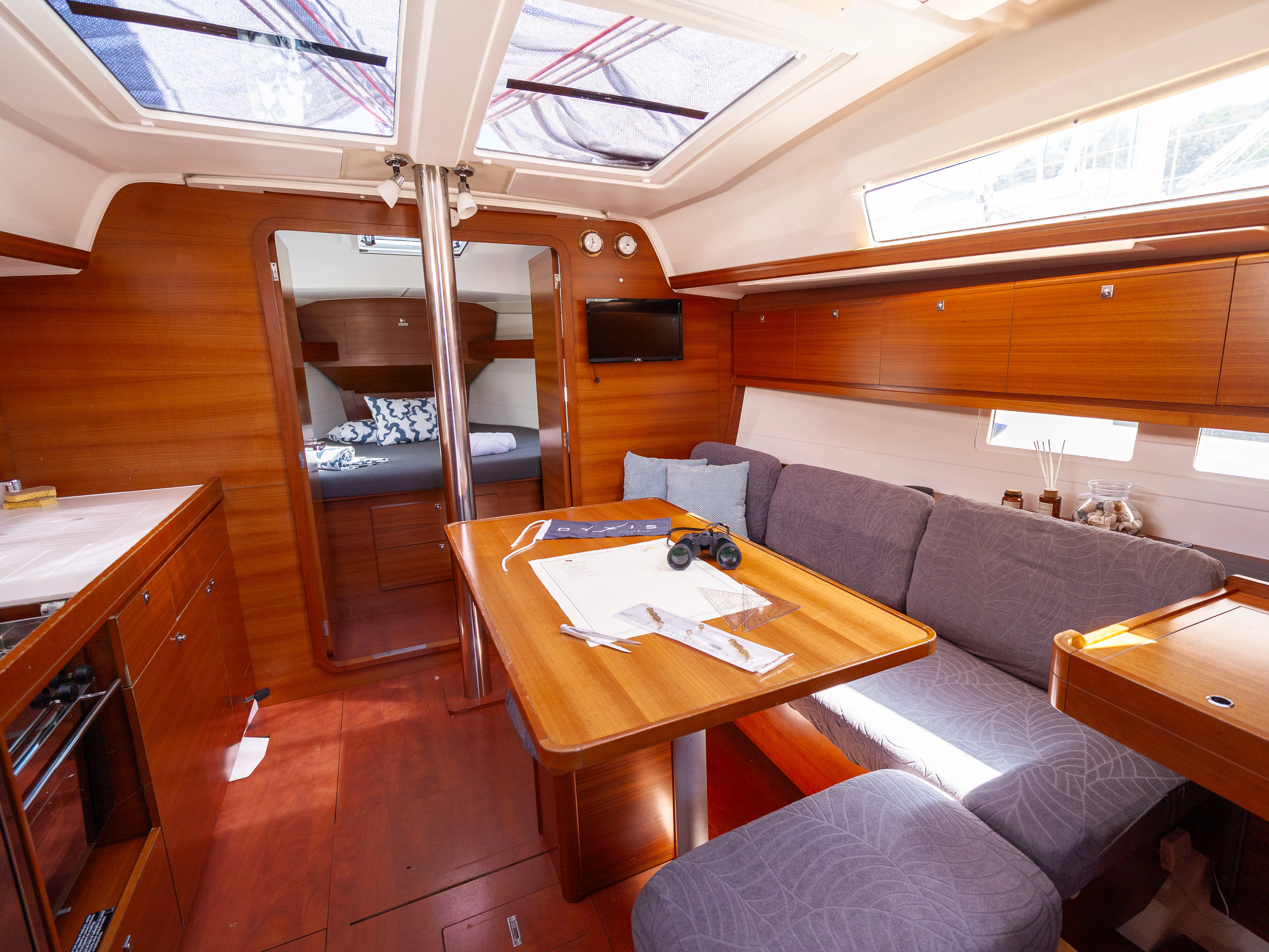Dufour 382 Grand Large Cetus — фотография яхты 18