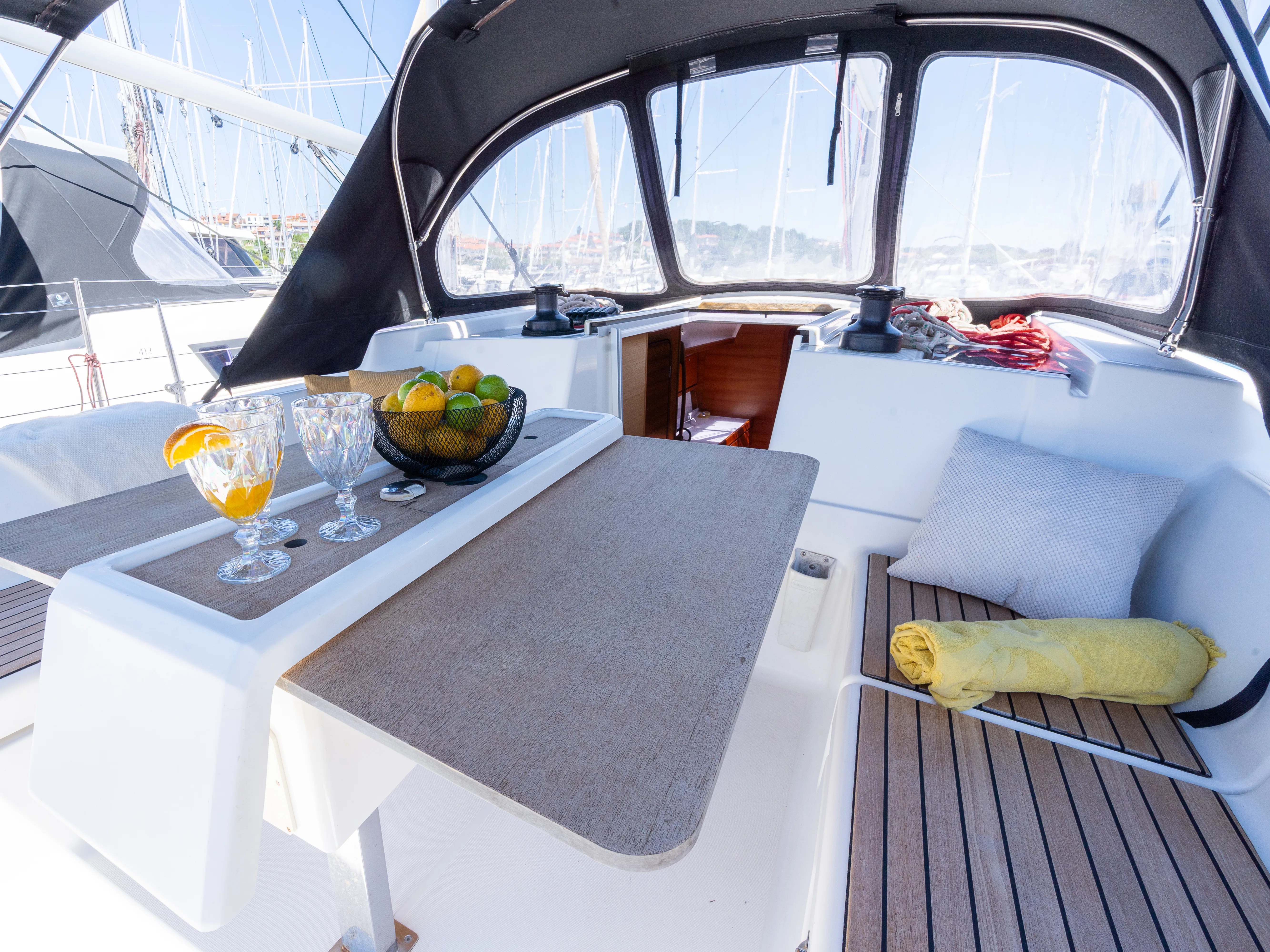 Dufour 382 Grand Large Cetus — фотография яхты 19