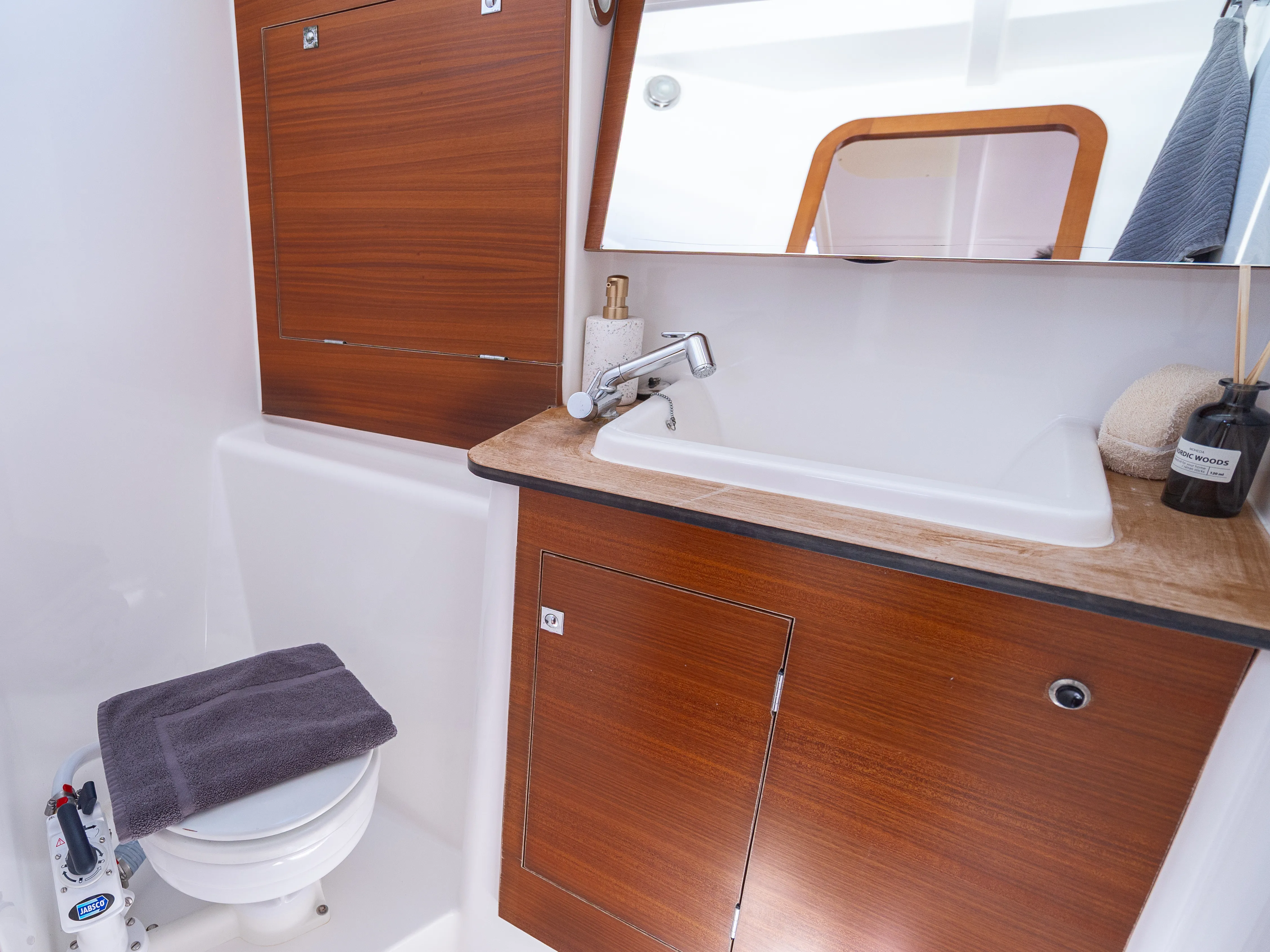 Dufour 382 Grand Large Cetus — фотография яхты 21