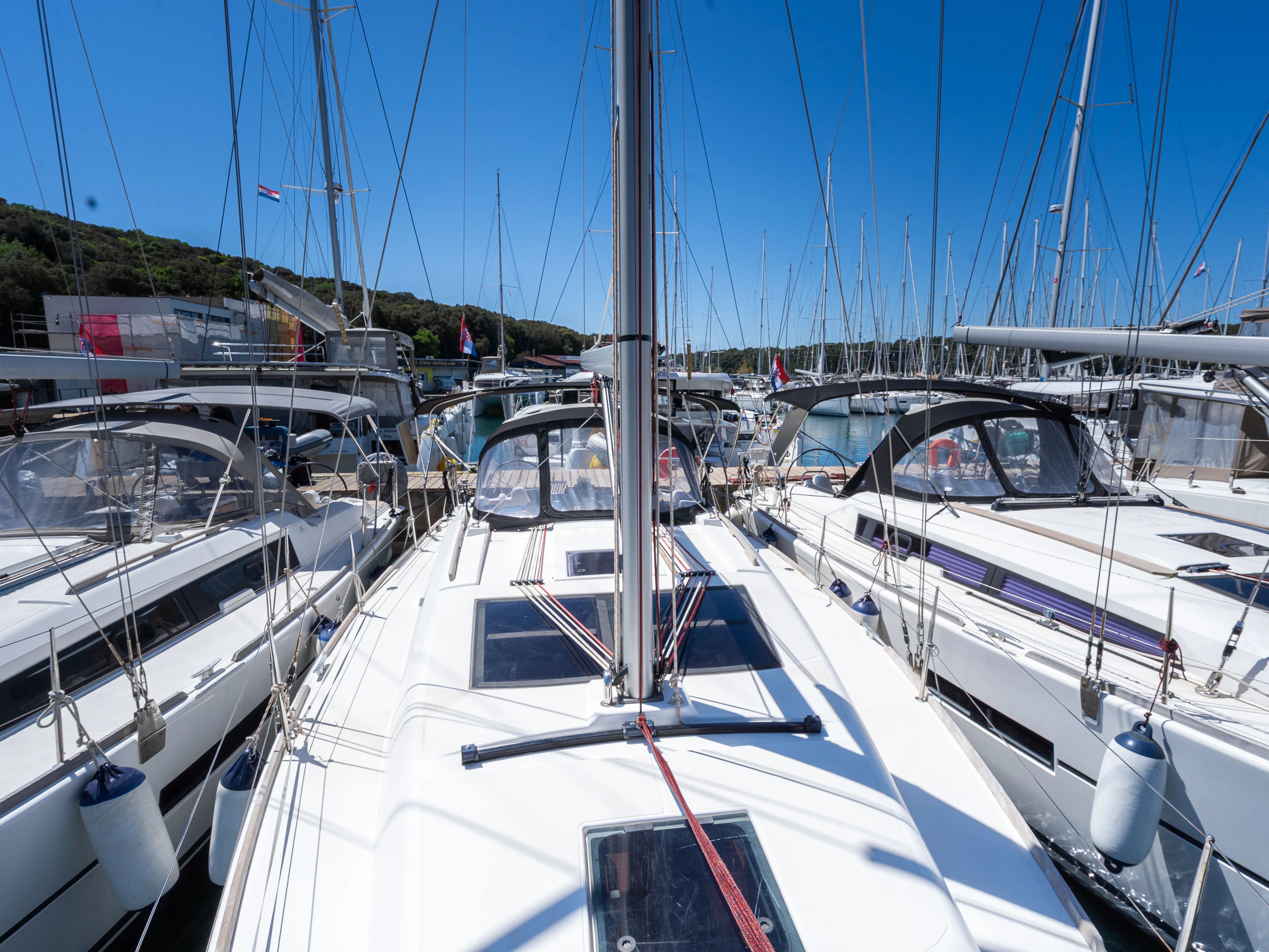 Dufour 382 Grand Large Cetus — фотография яхты 3