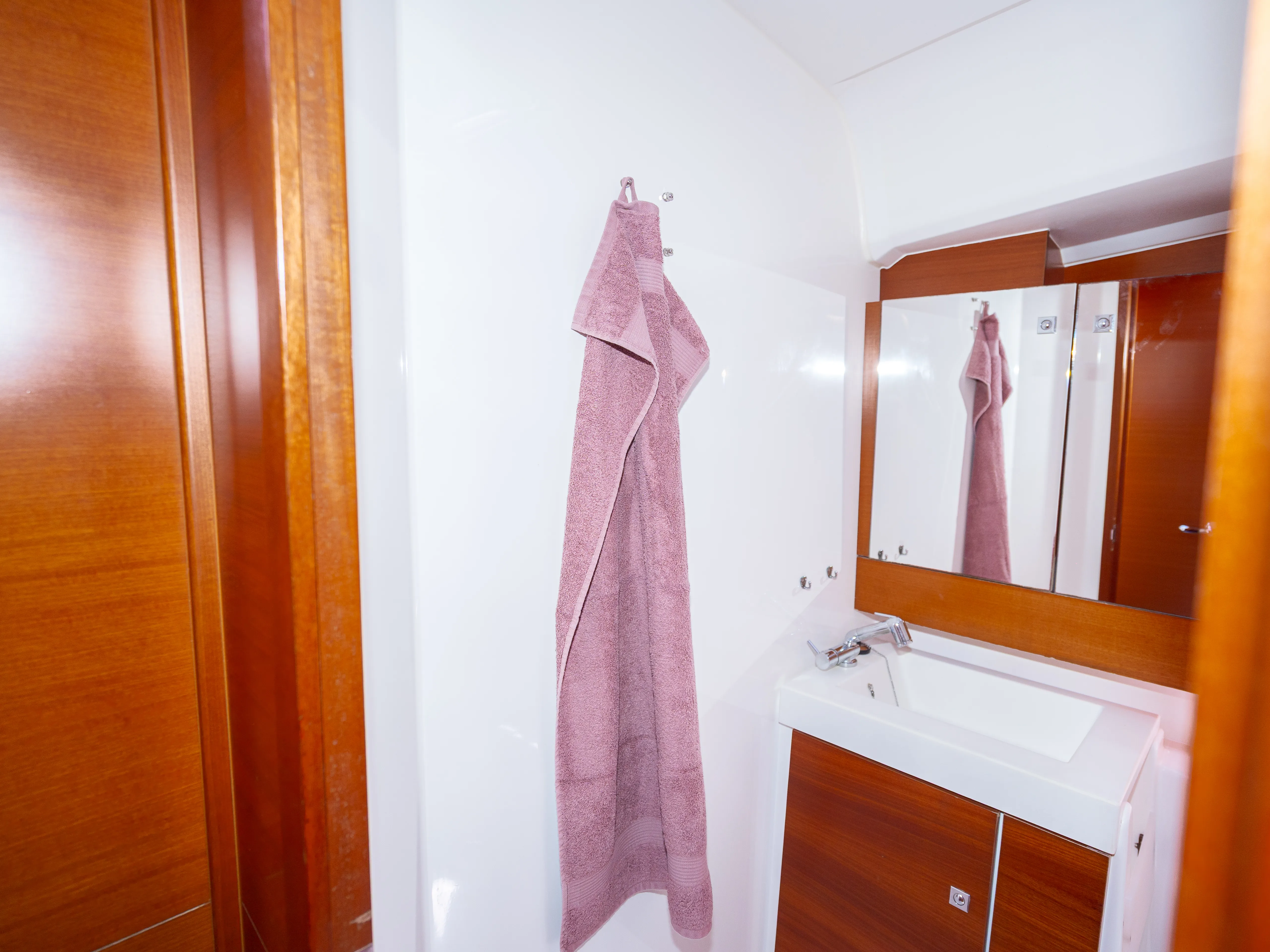Dufour 412 Grand large Apus — фотография яхты 2