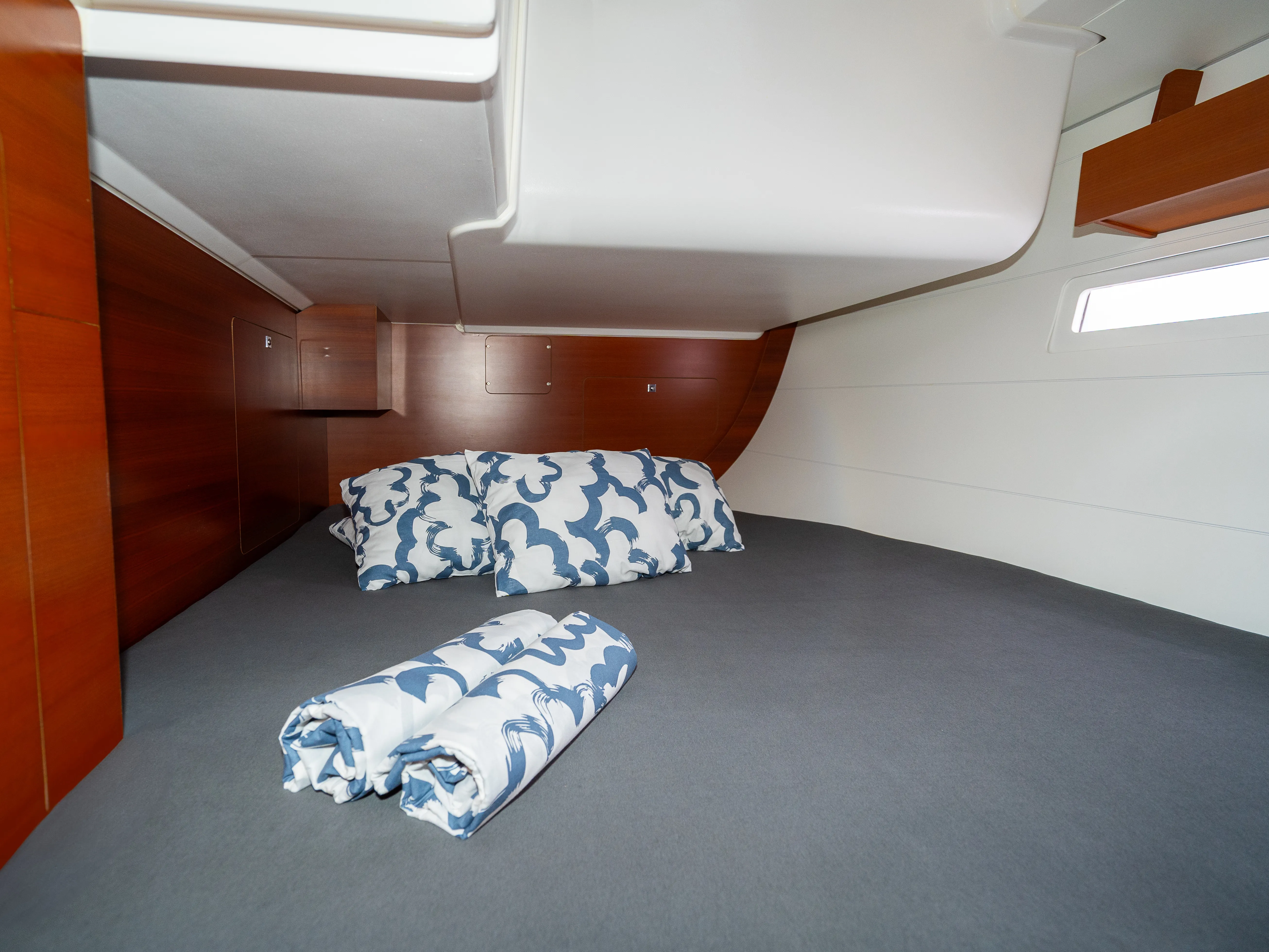 Dufour 412 Grand large Apus — фотография яхты 4