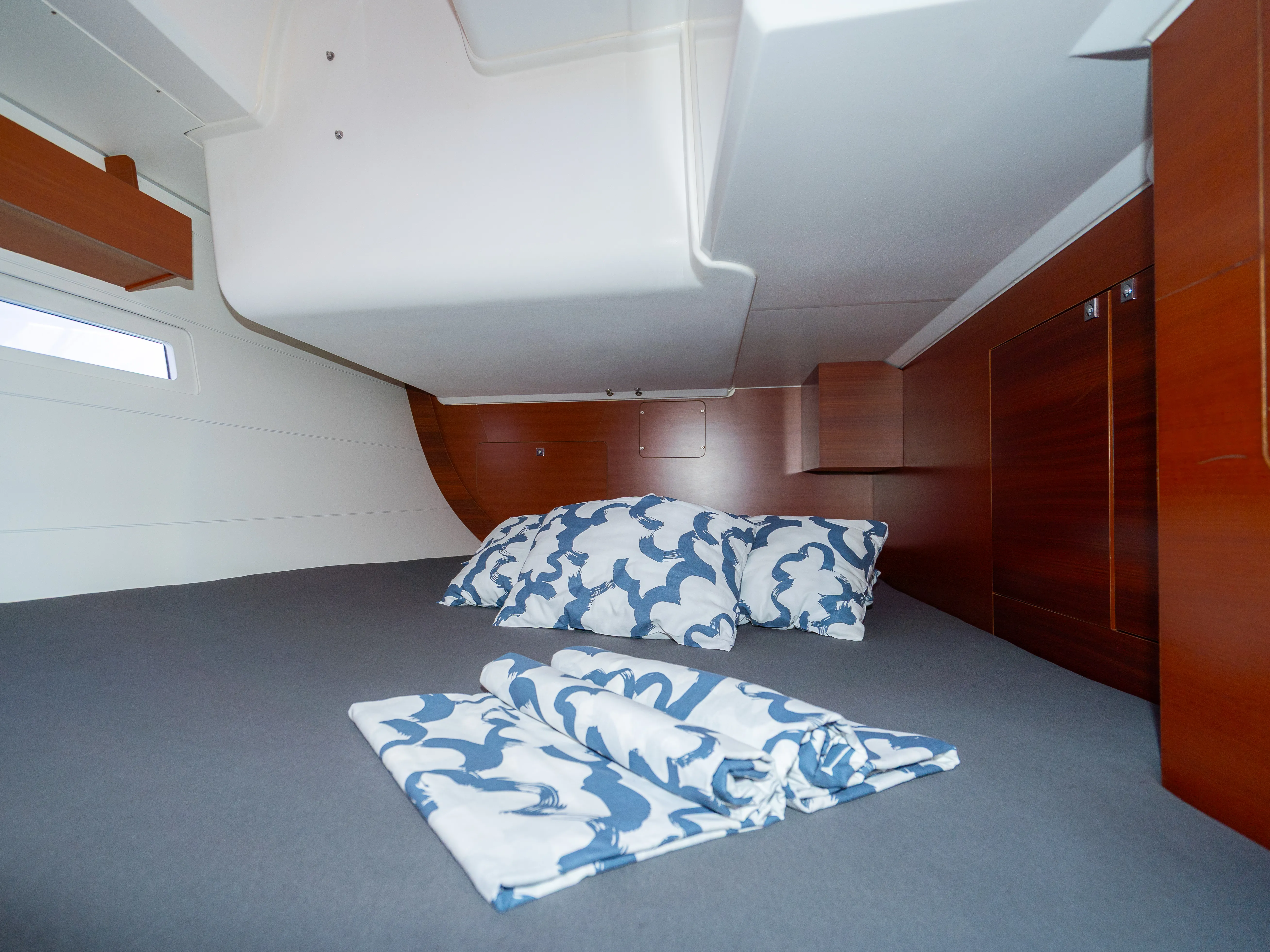 Dufour 412 Grand large Apus — фотография яхты 3