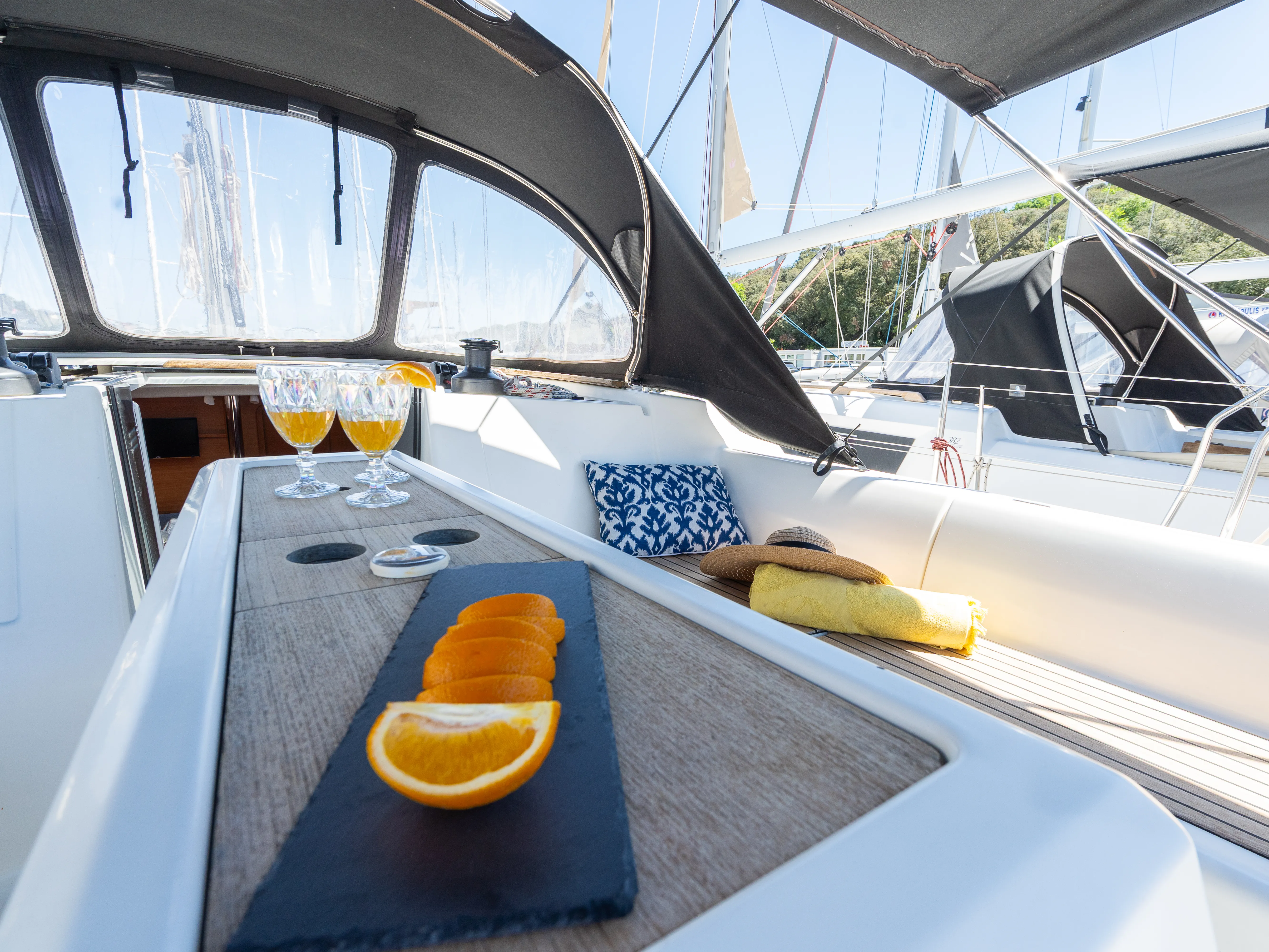Dufour 412 Grand large Apus — фотография яхты 19