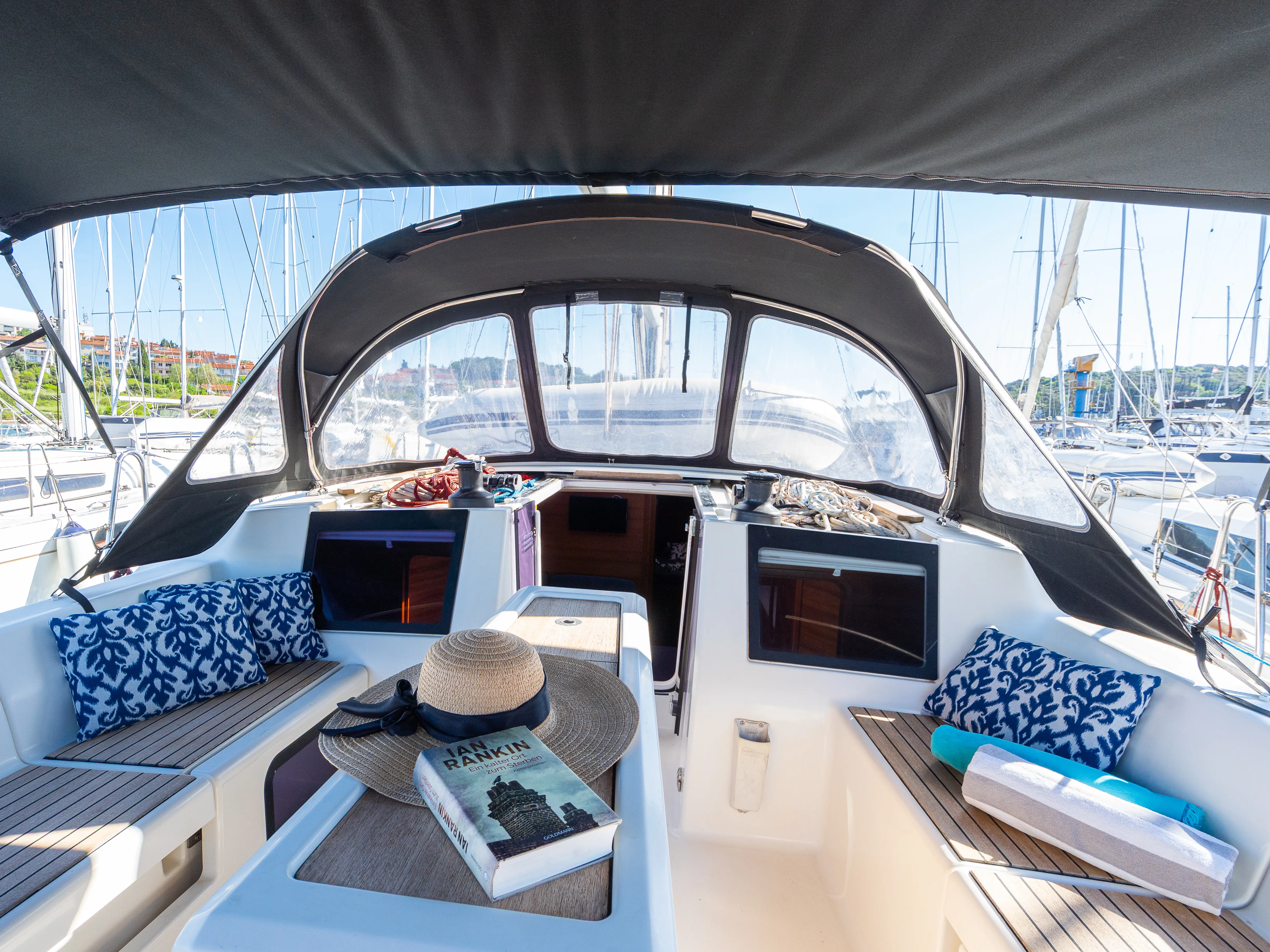 Dufour 460 Grand Large Cygnus — фотография яхты 32