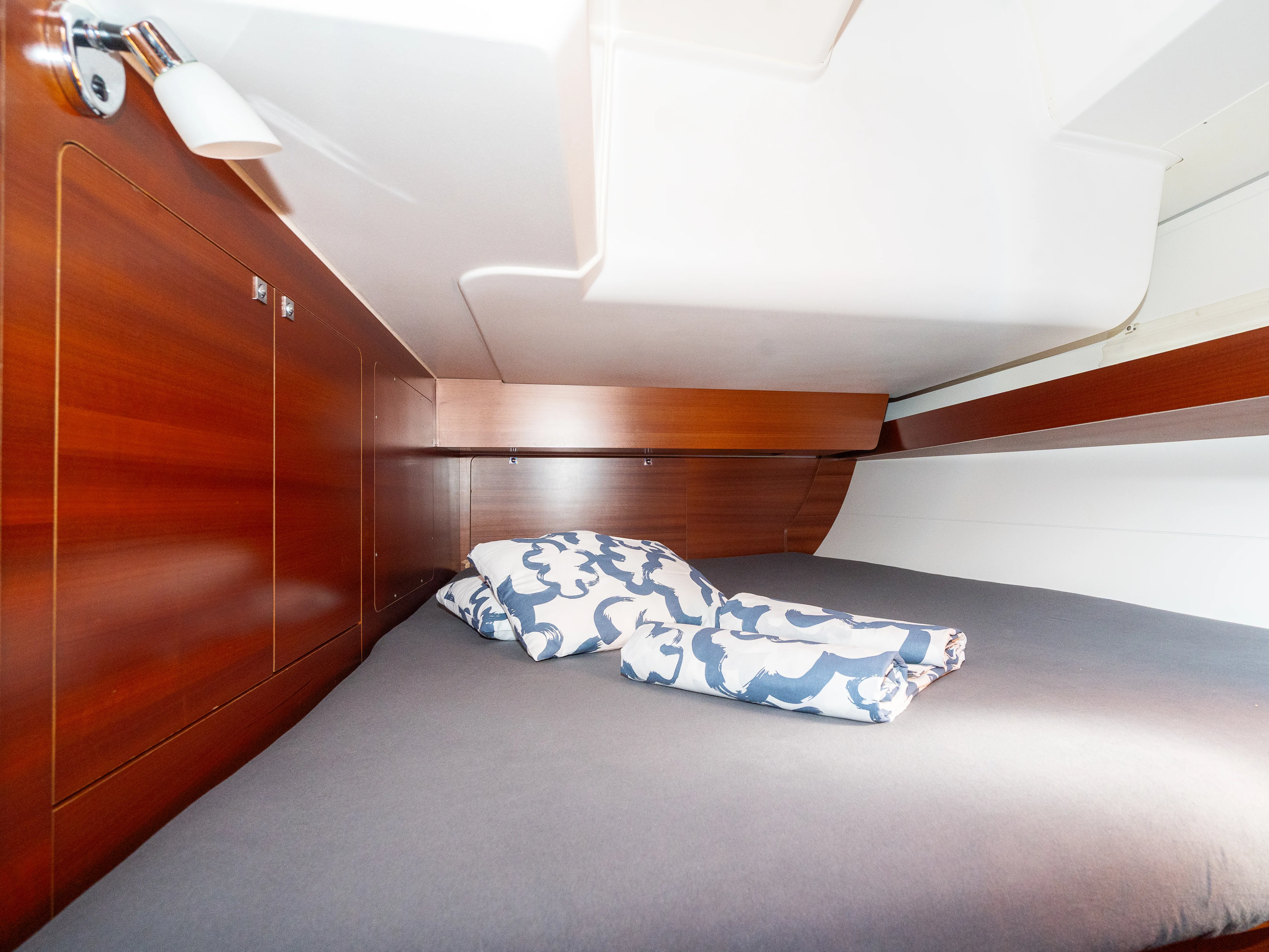 Dufour 460 Grand Large Cygnus — фотография яхты 20