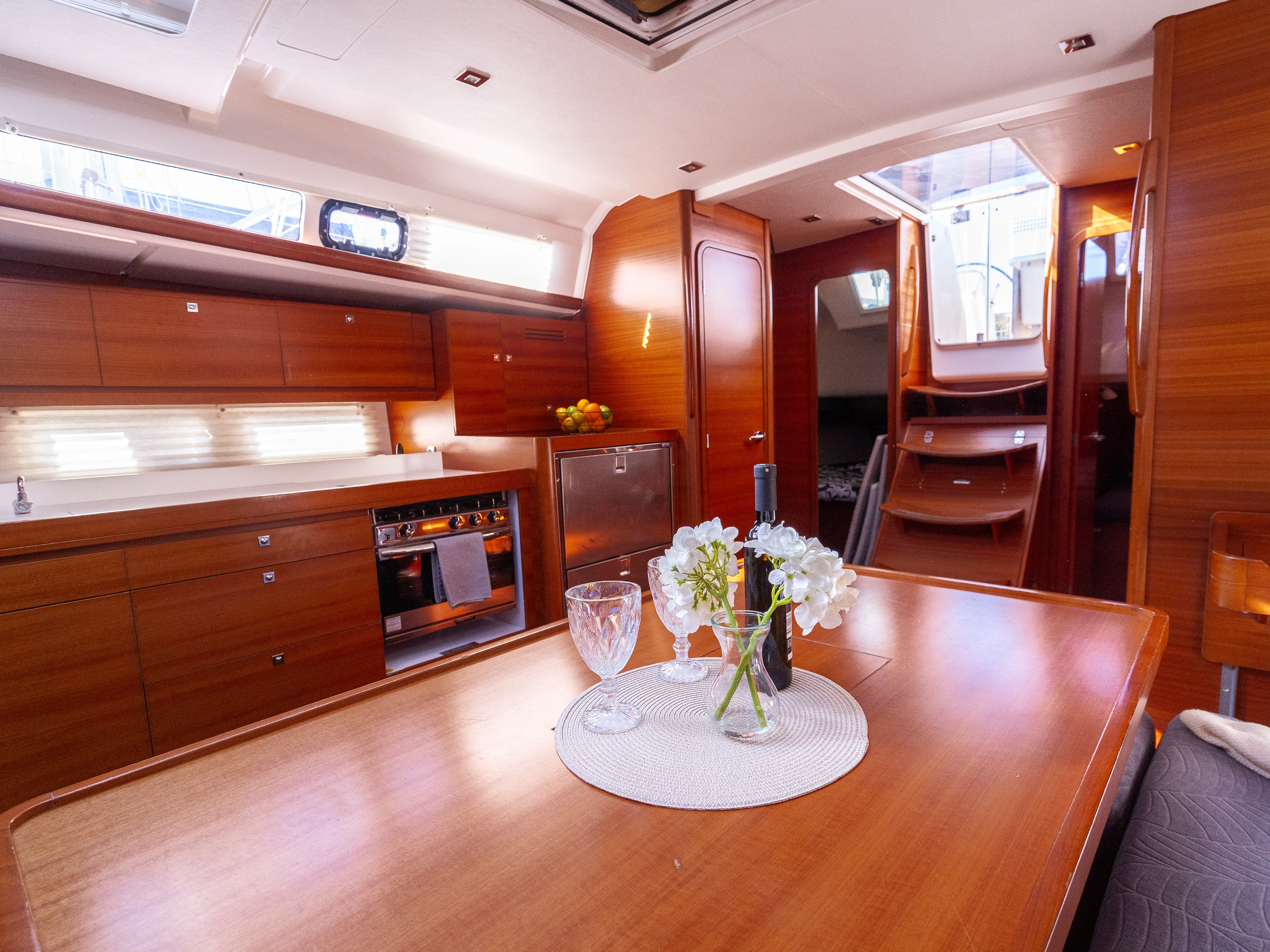 Dufour 460 Grand Large Cygnus — фотография яхты 38