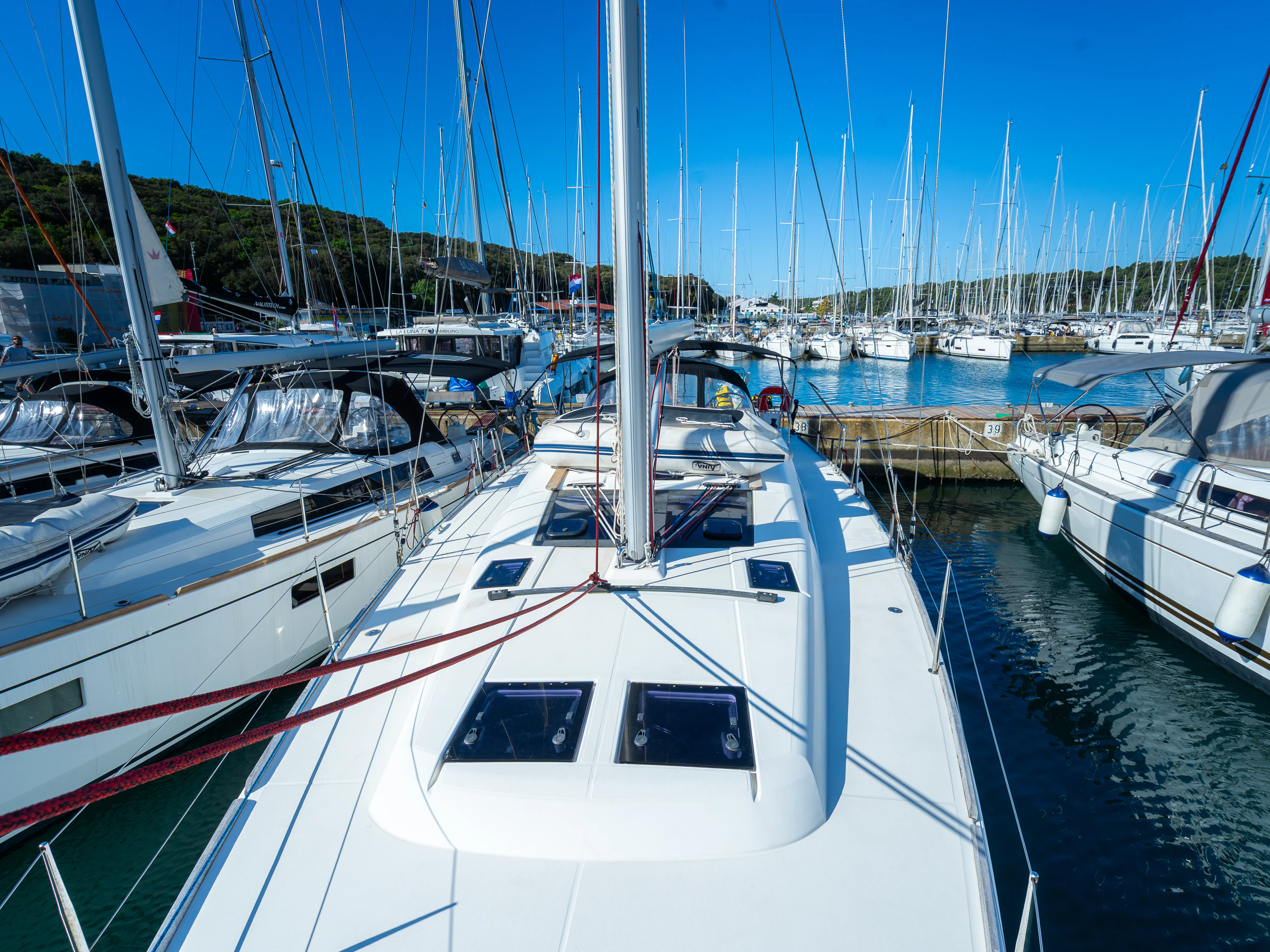 Dufour 460 Grand Large Cygnus — фотография яхты 11