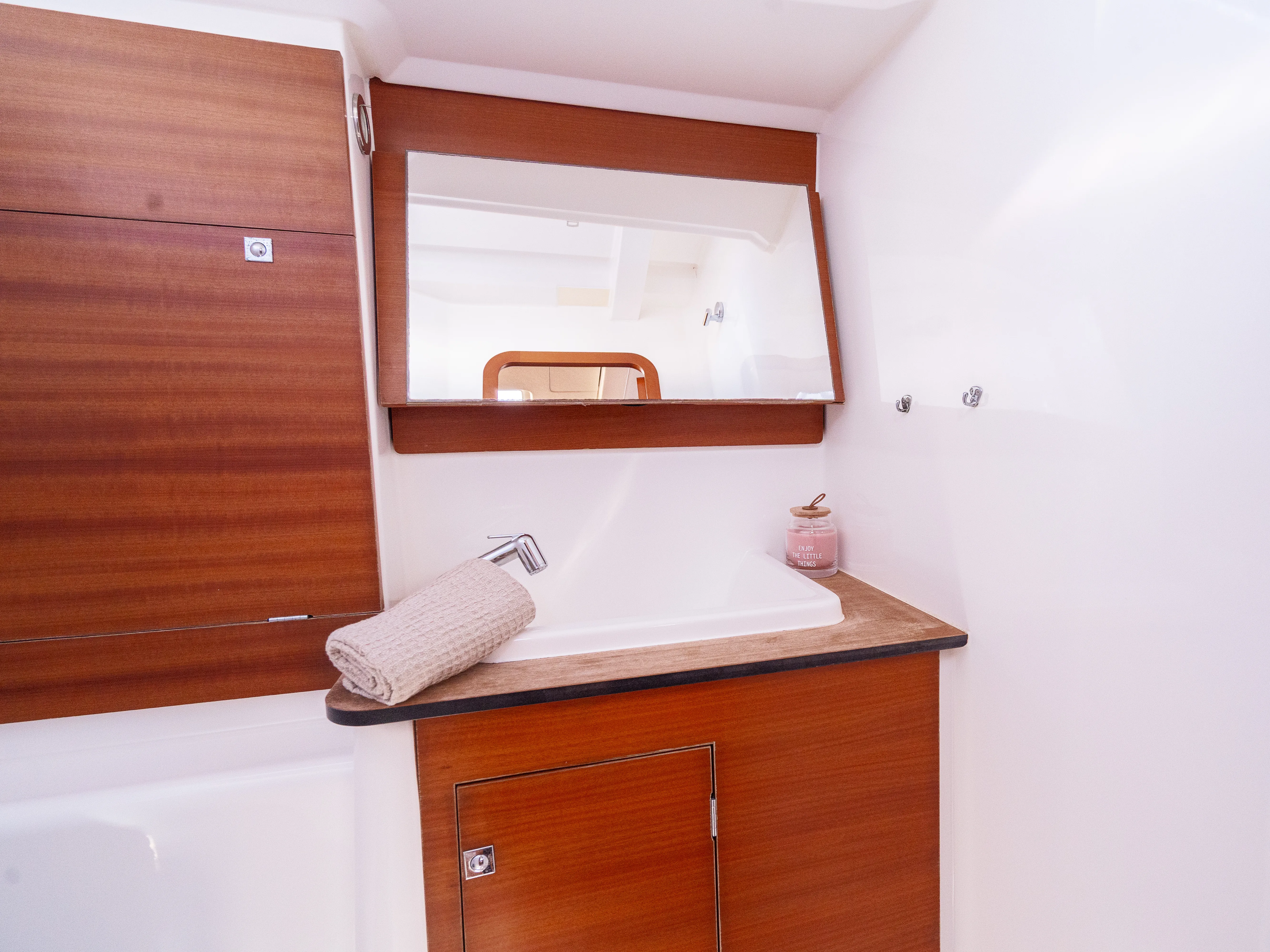 Dufour 460 Grand Large Cygnus — фотография яхты 34