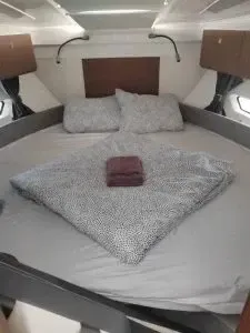 Antares 9 OB Antonia — foto dello yacht n. 2