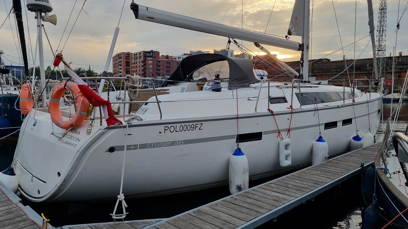 Bavaria 46 Wajra — yacht photo 2
