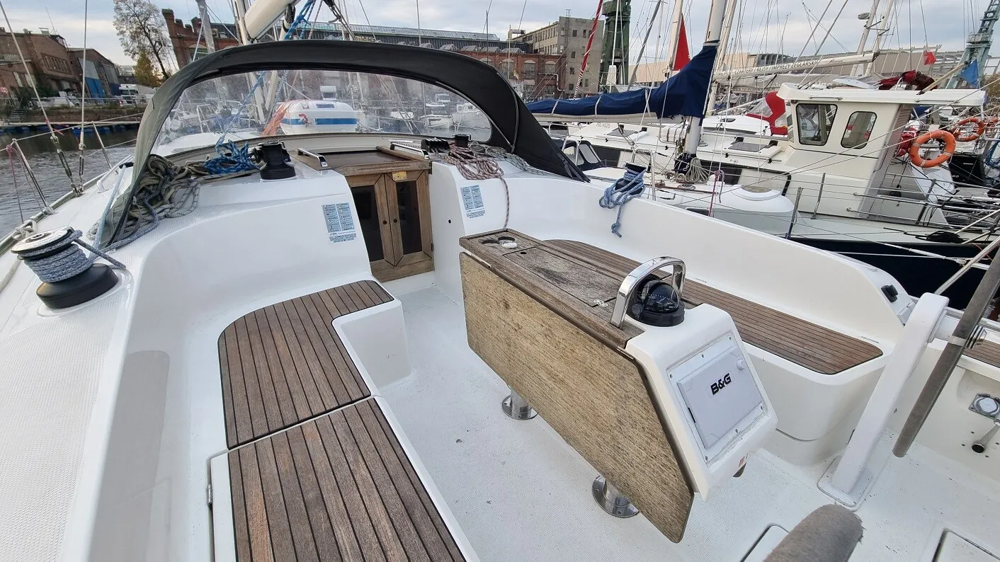 Bavaria 46 Wajra — yacht photo 10