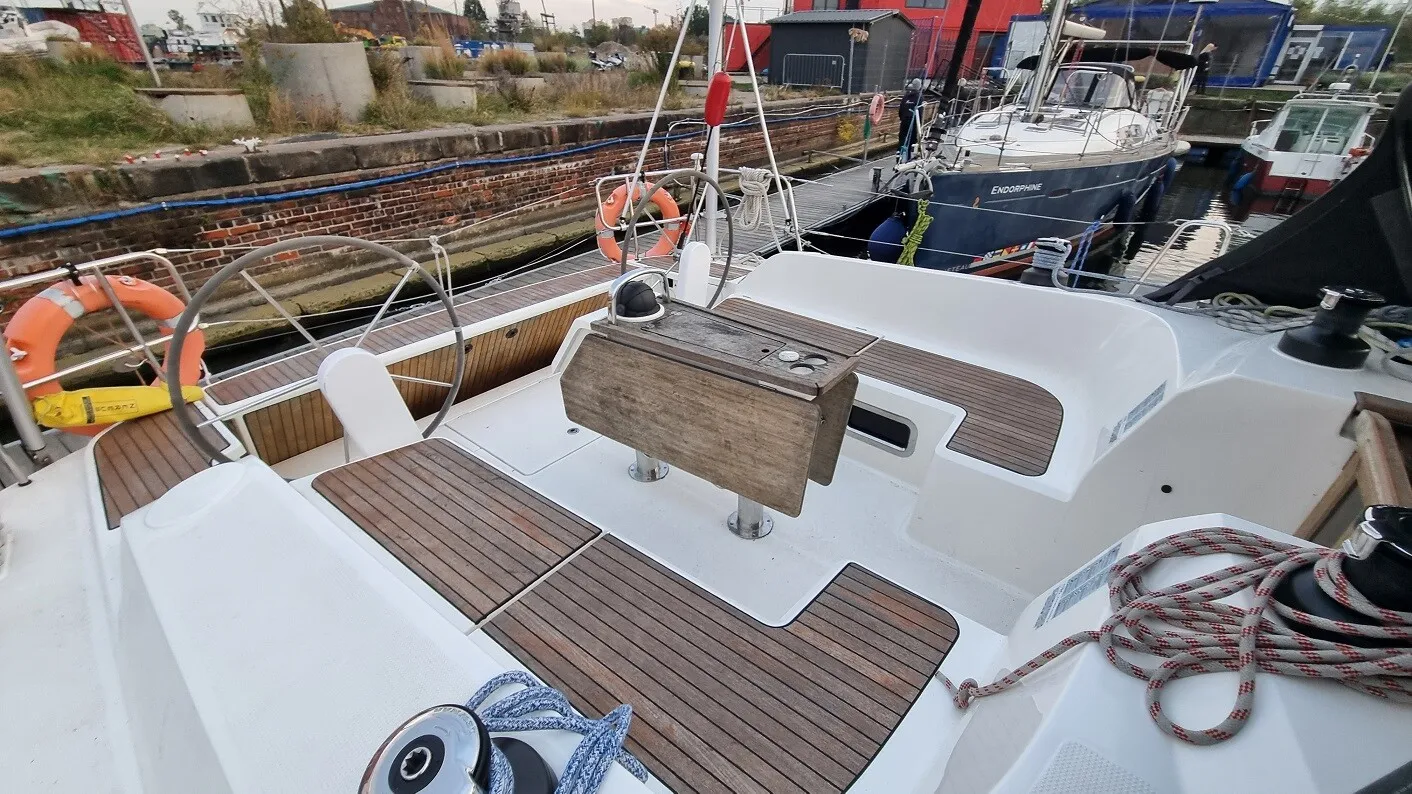 Bavaria 46 Wajra — yacht photo 9