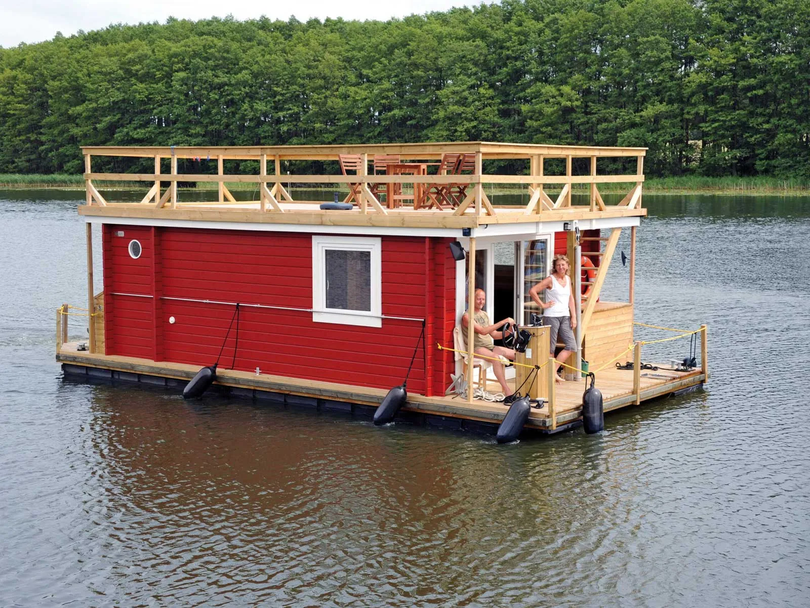 Sundeck 400 — zdjęcie jachtu 1