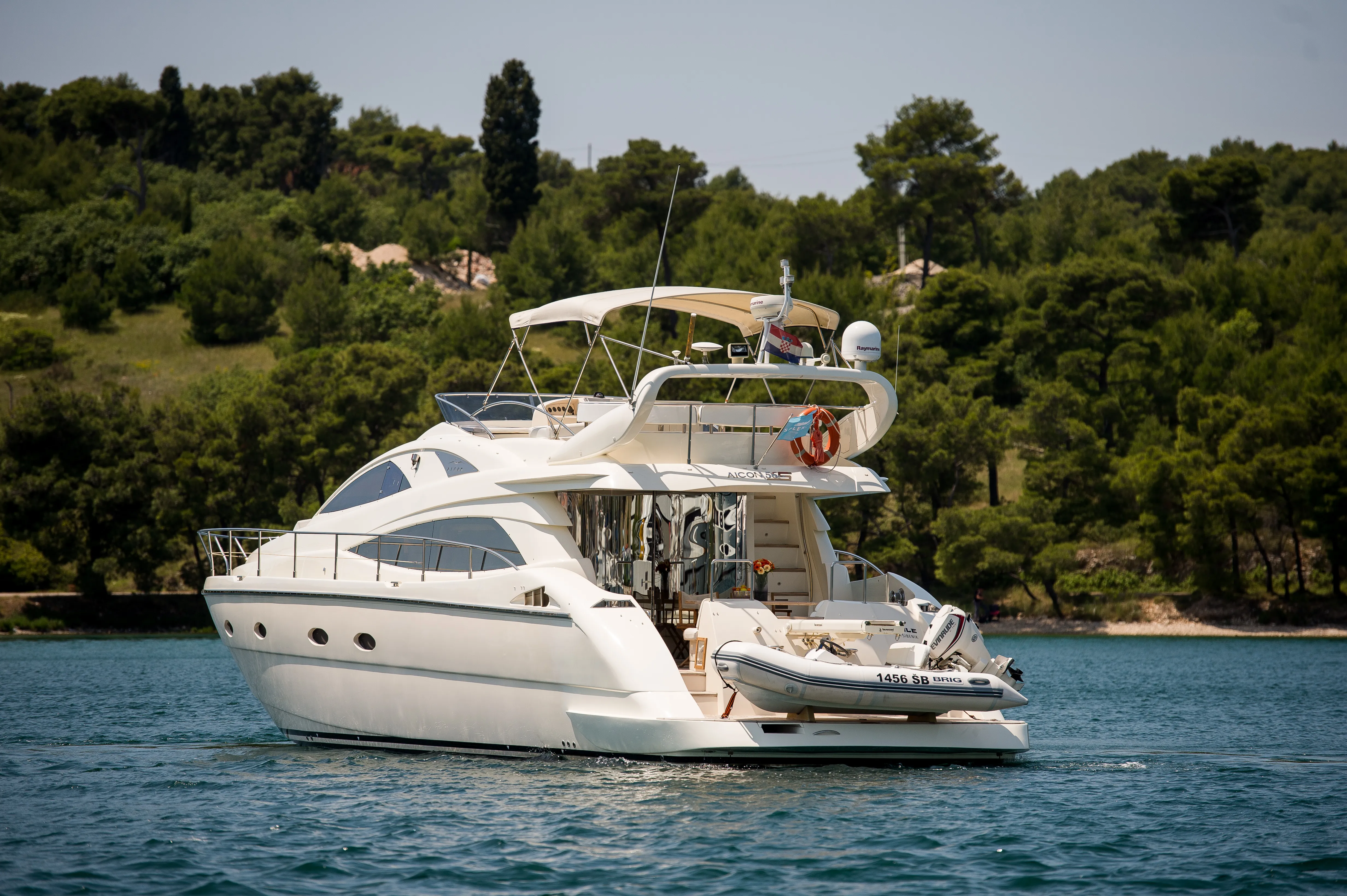 Aicon 56 Senza Parole — yacht photo 24