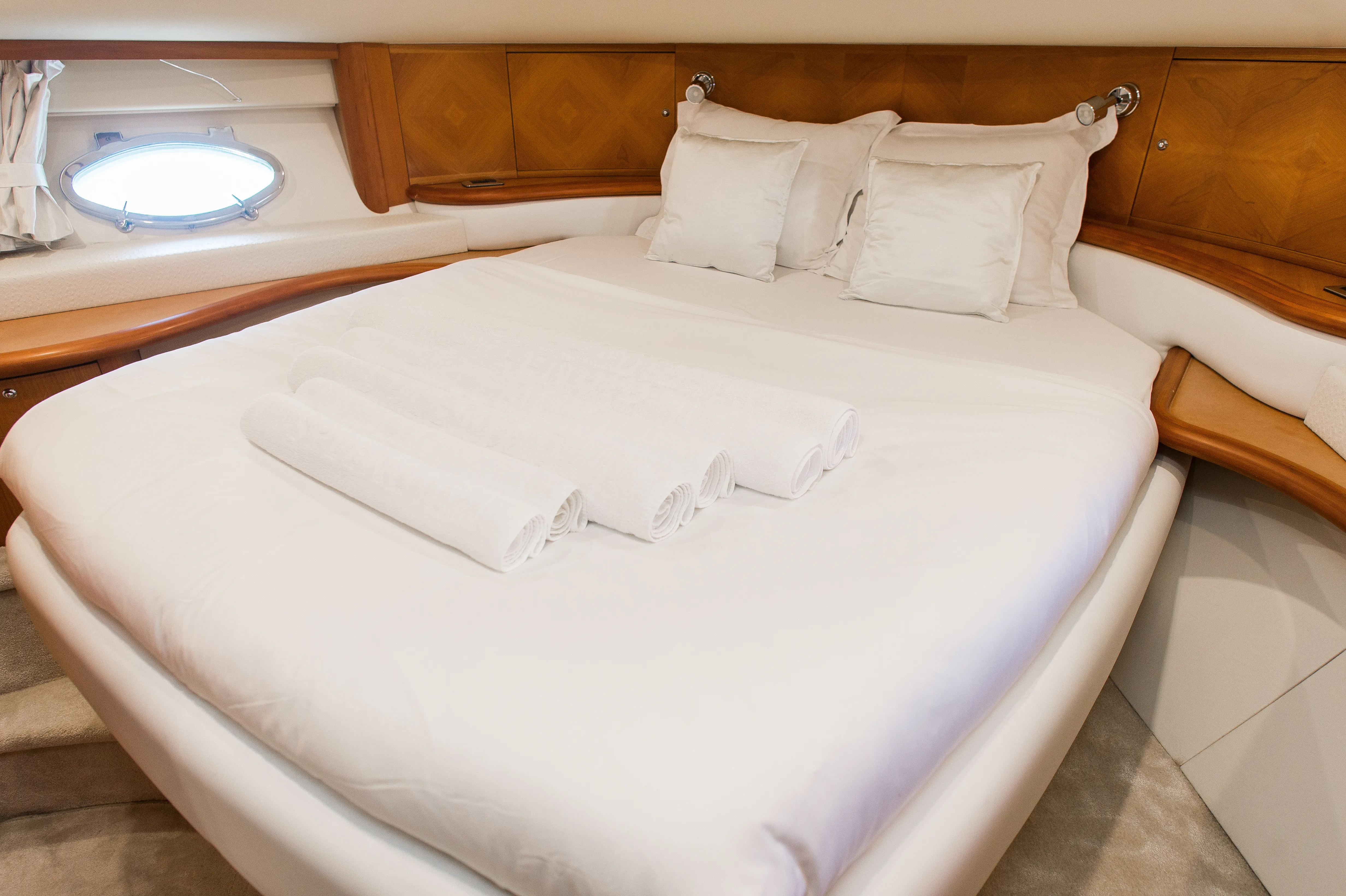 Aicon 56 Senza Parole — yacht photo 7