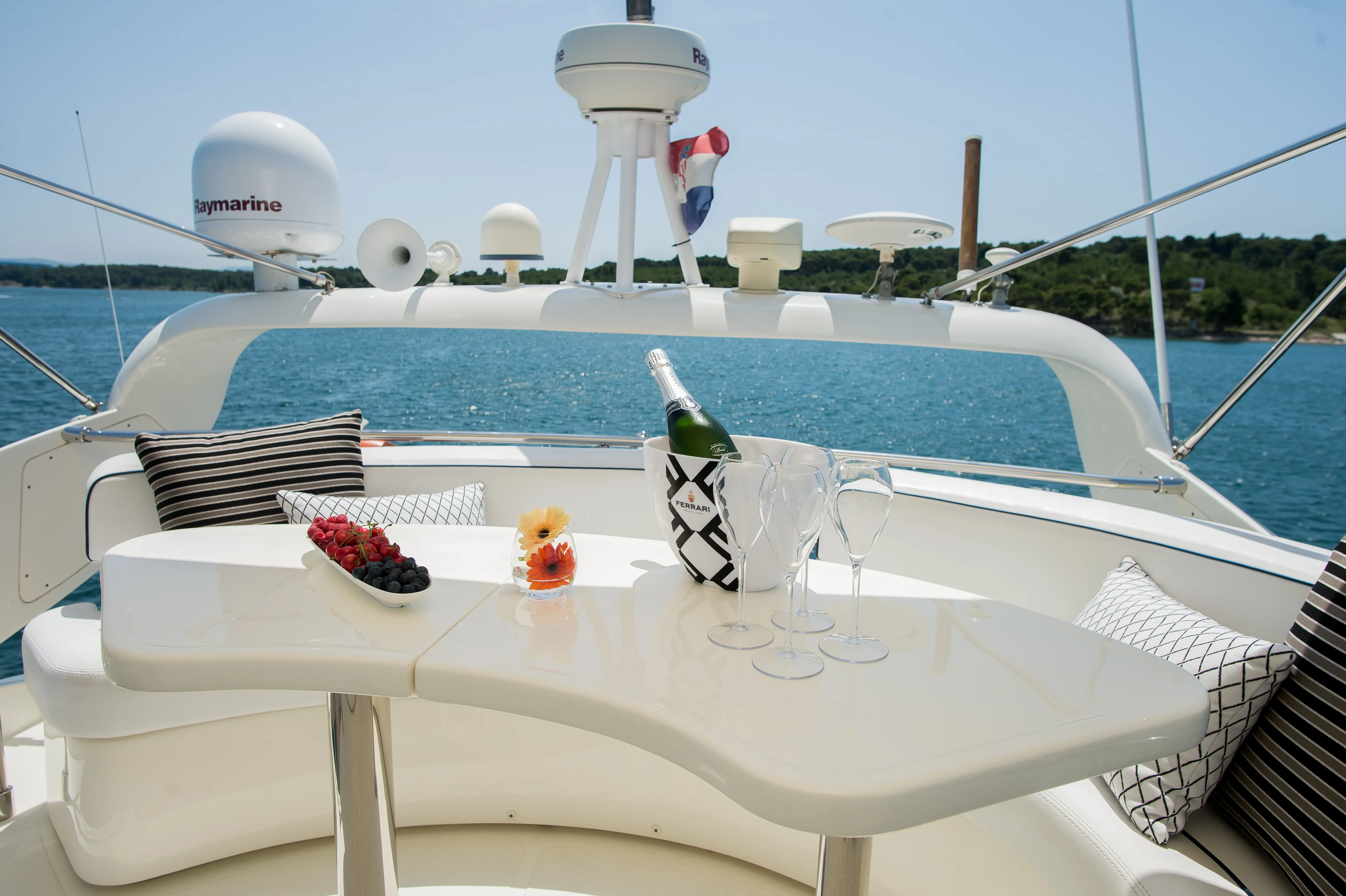 Aicon 56 Senza Parole — yacht photo 27