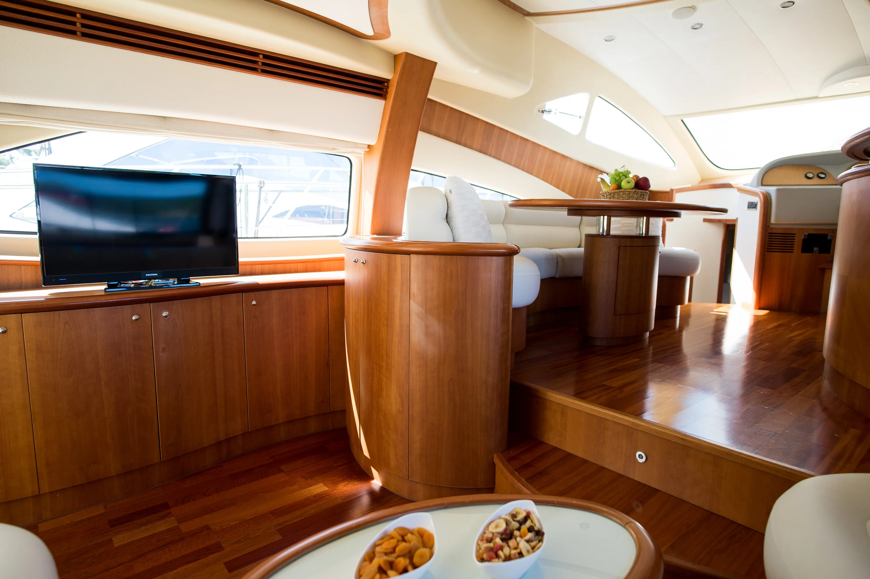 Aicon 56 Senza Parole — yacht photo 19